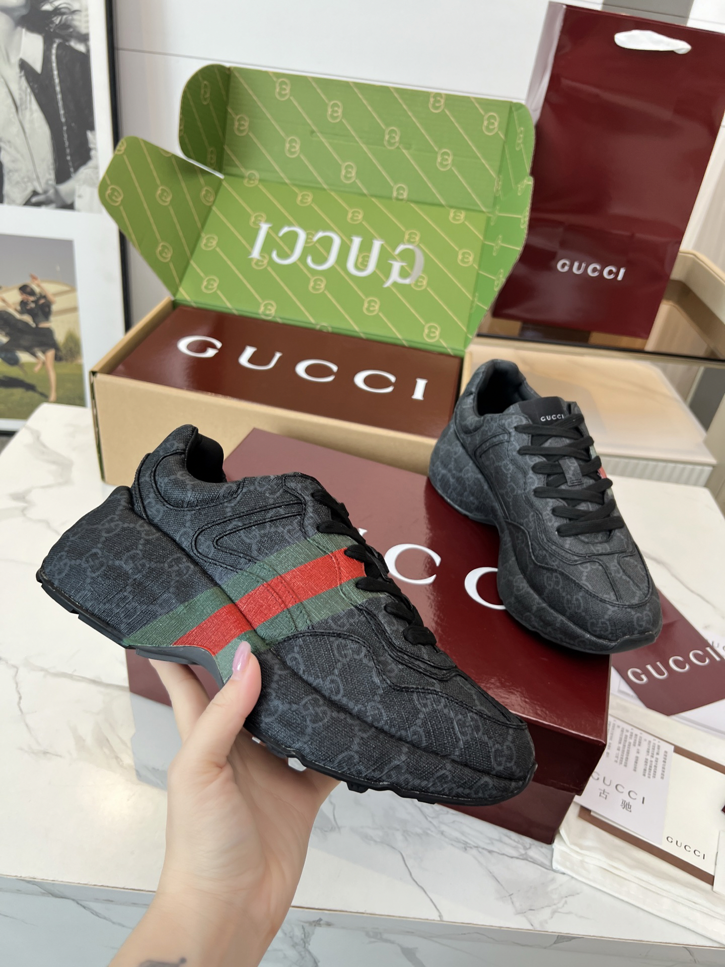 Gucci Sneakers-113