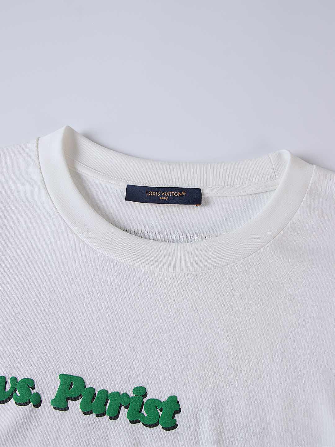 LV clothing-226