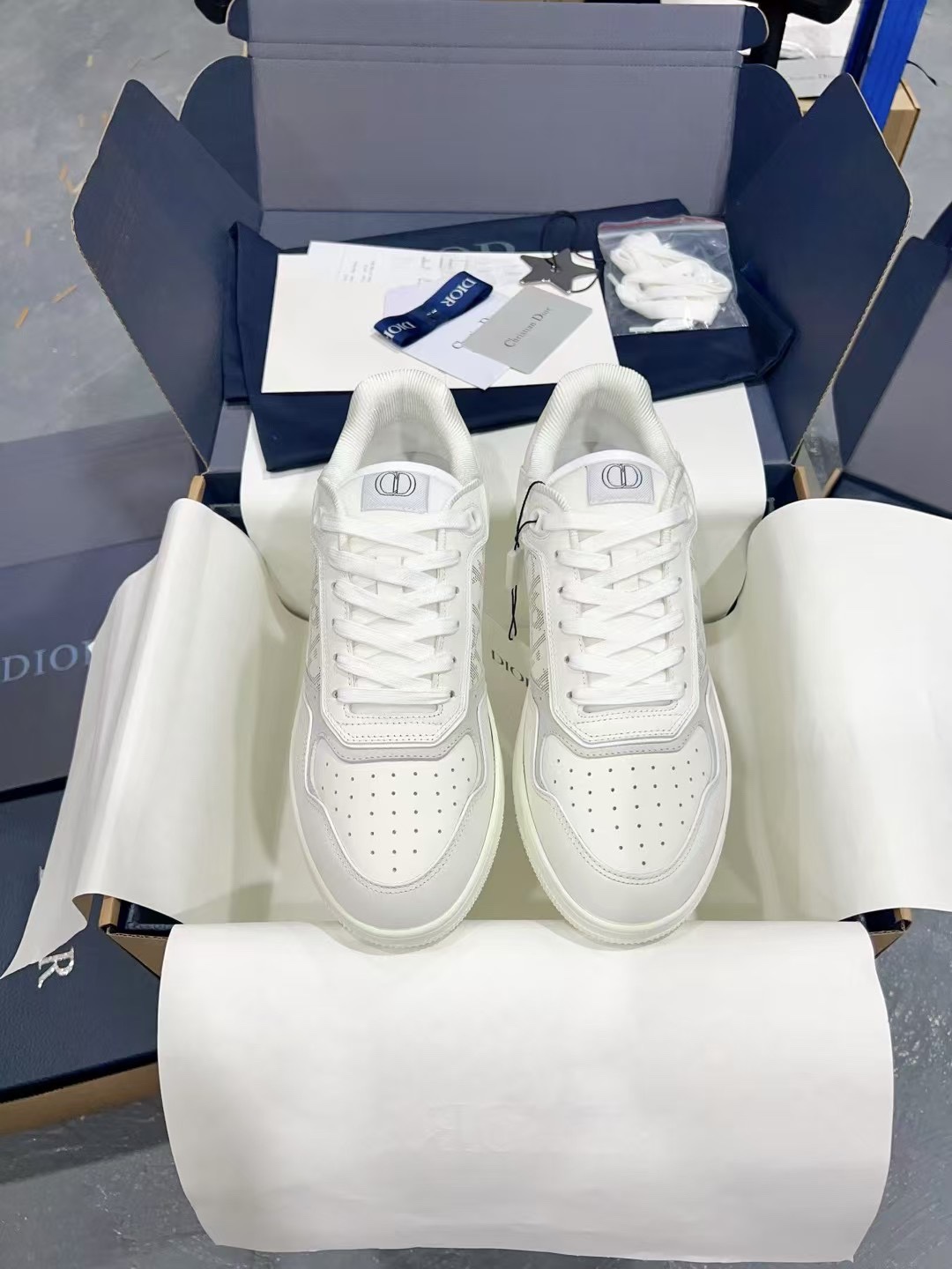 Dior Sneakers-20