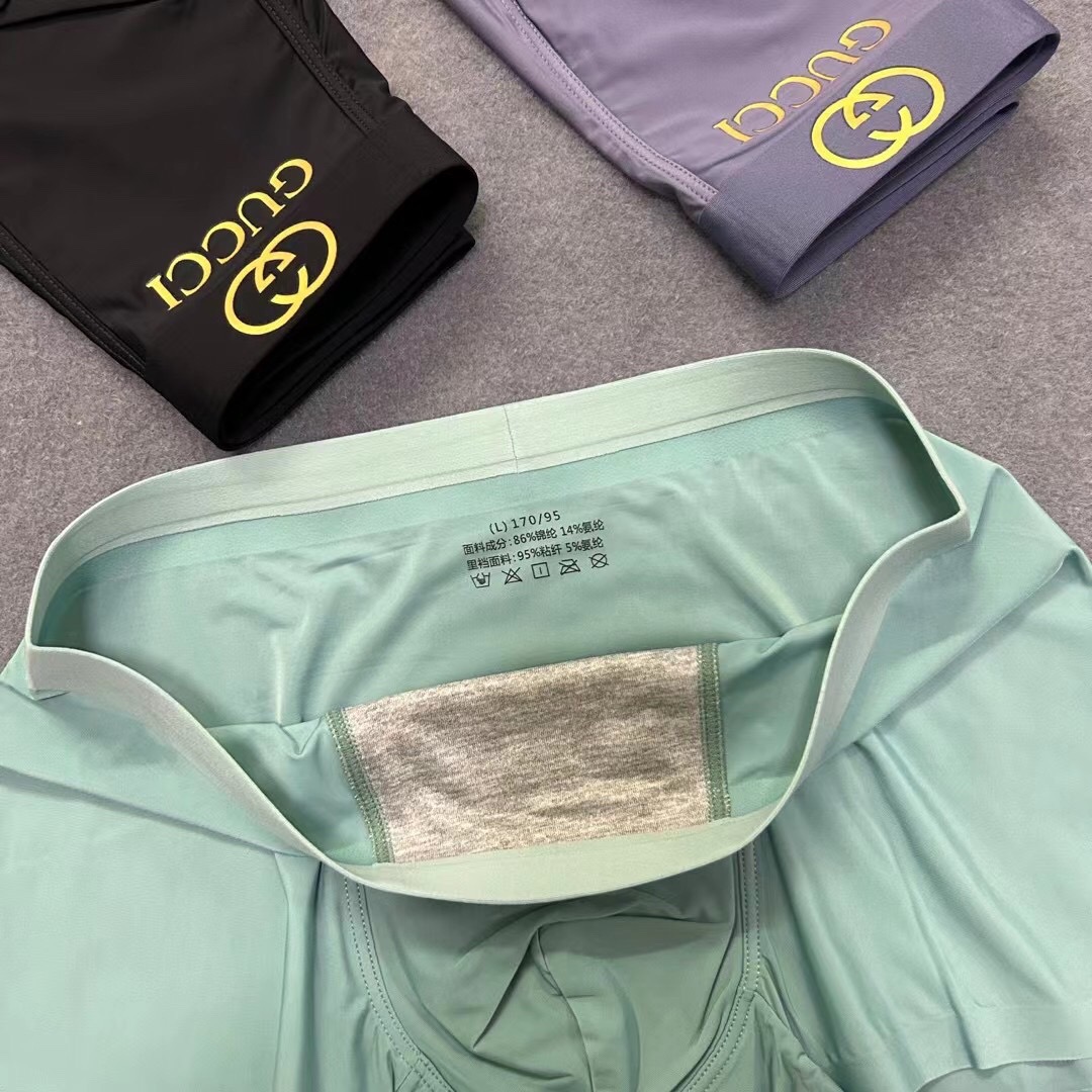 Gucci clothing-151