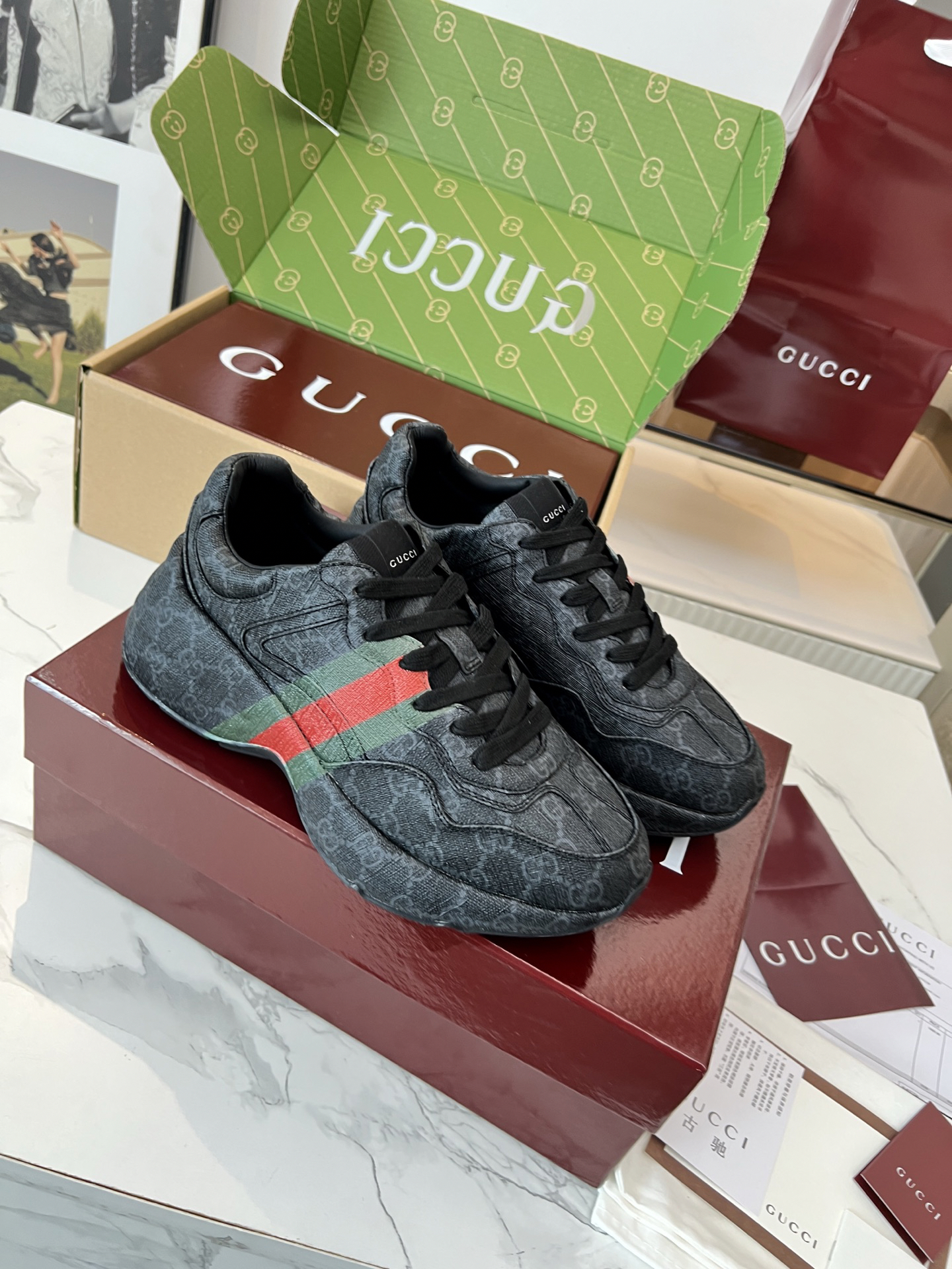Gucci Sneakers-113