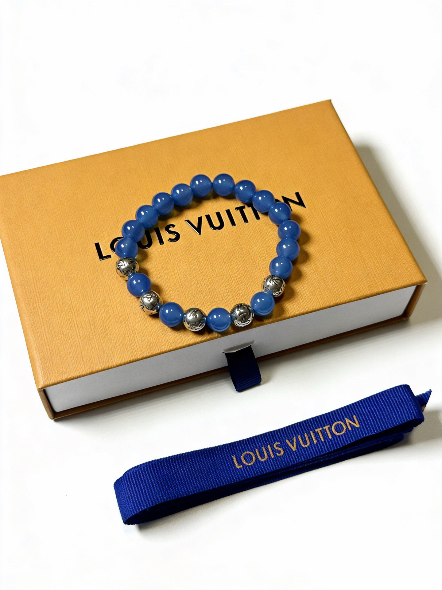 LV Bracelet-39