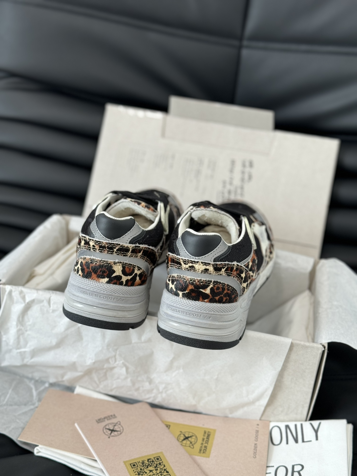 Golden Goose Sneakers-40