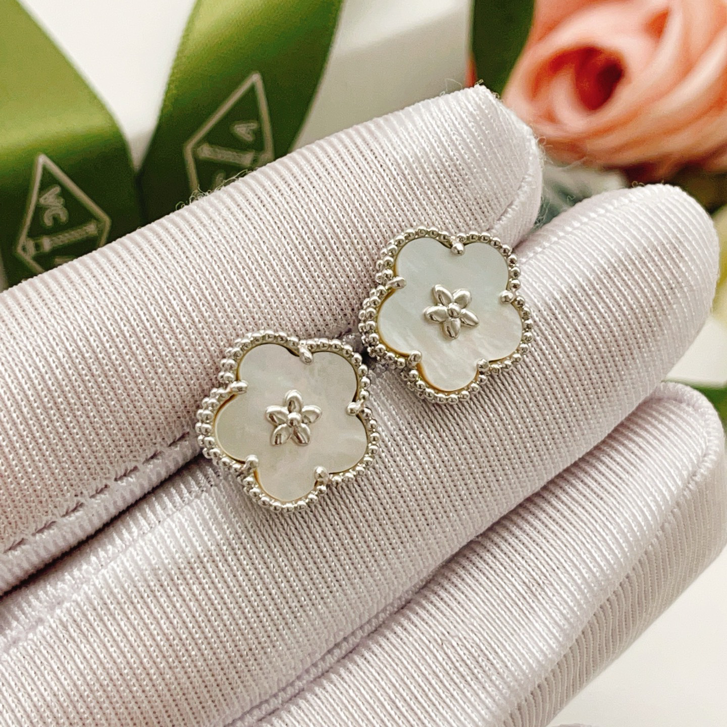 Van Cleef & Arpels earring-4