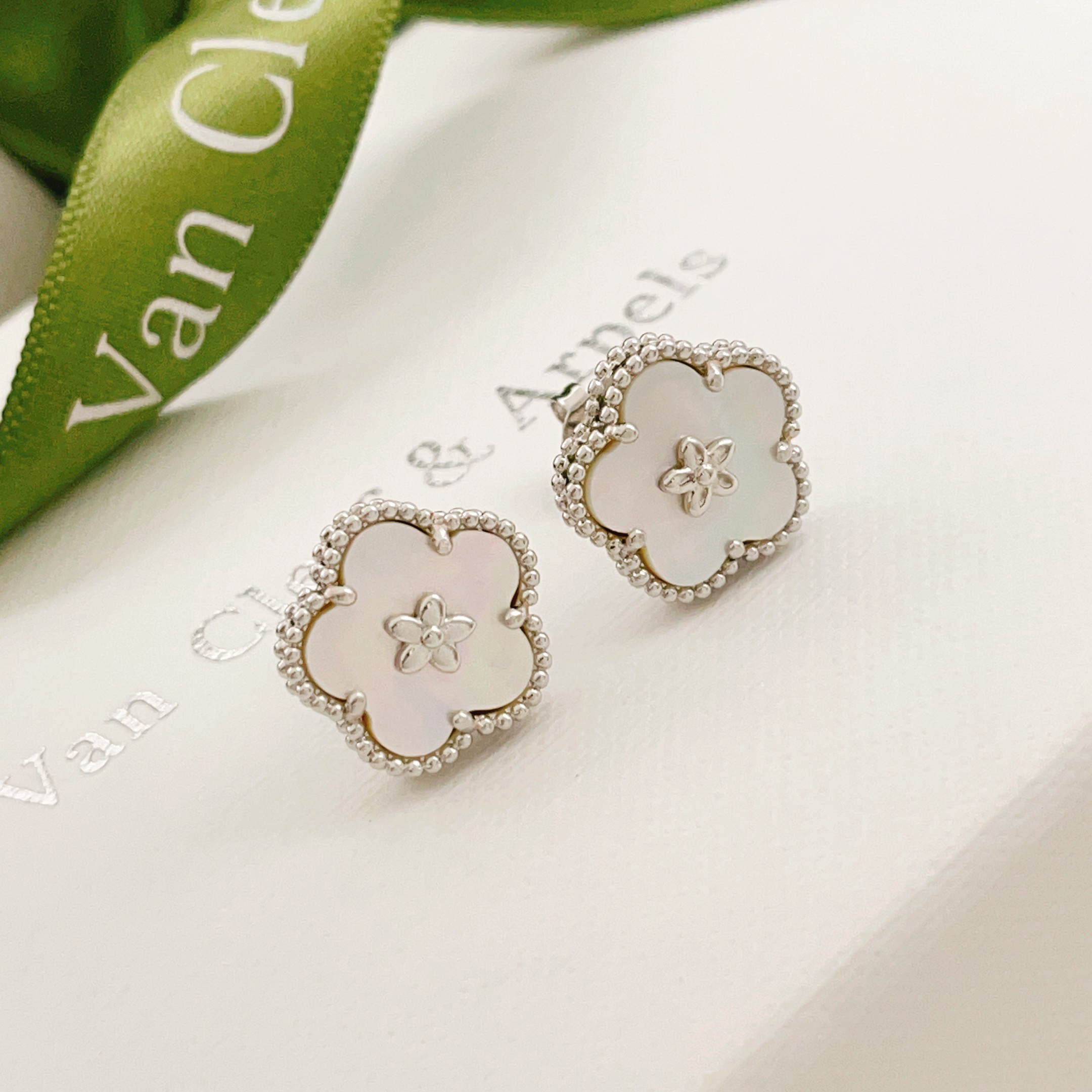 Van Cleef & Arpels earring-4