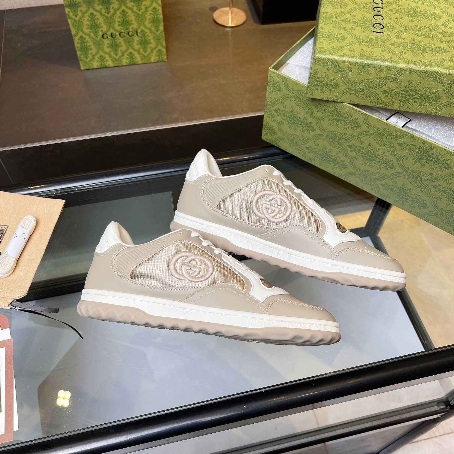 Gucci Sneakers-127