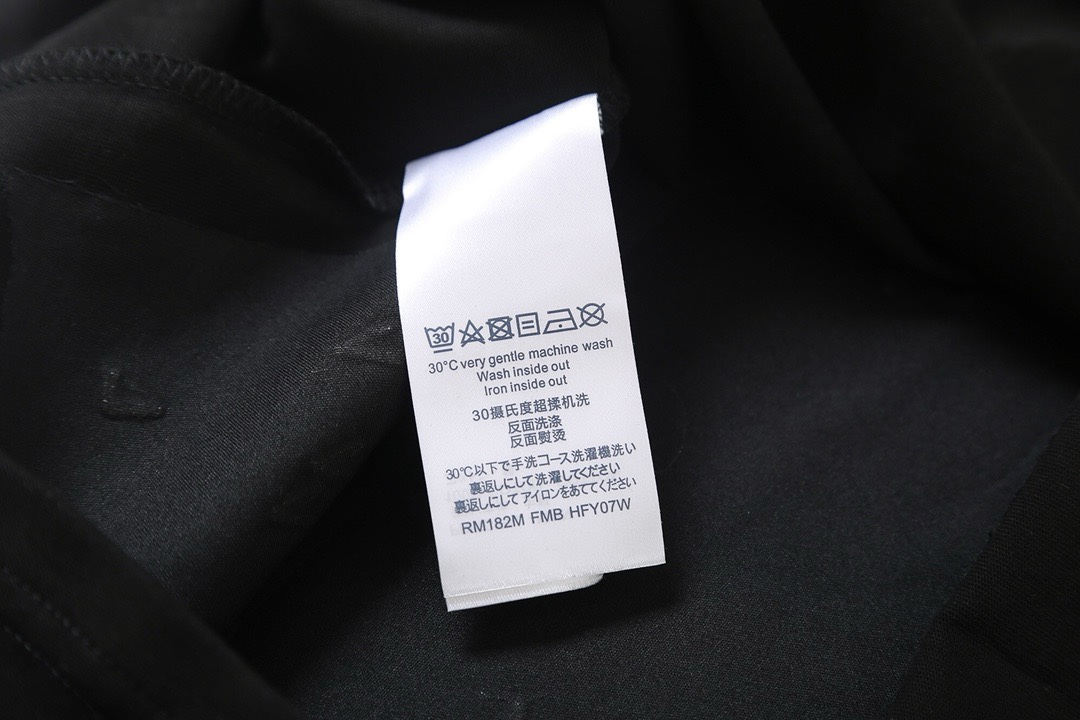 LV clothing-6