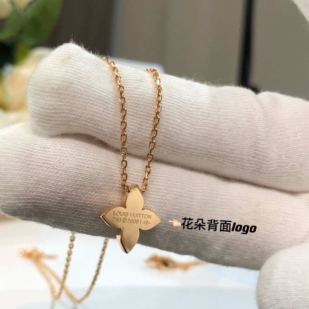 LV necklace-82