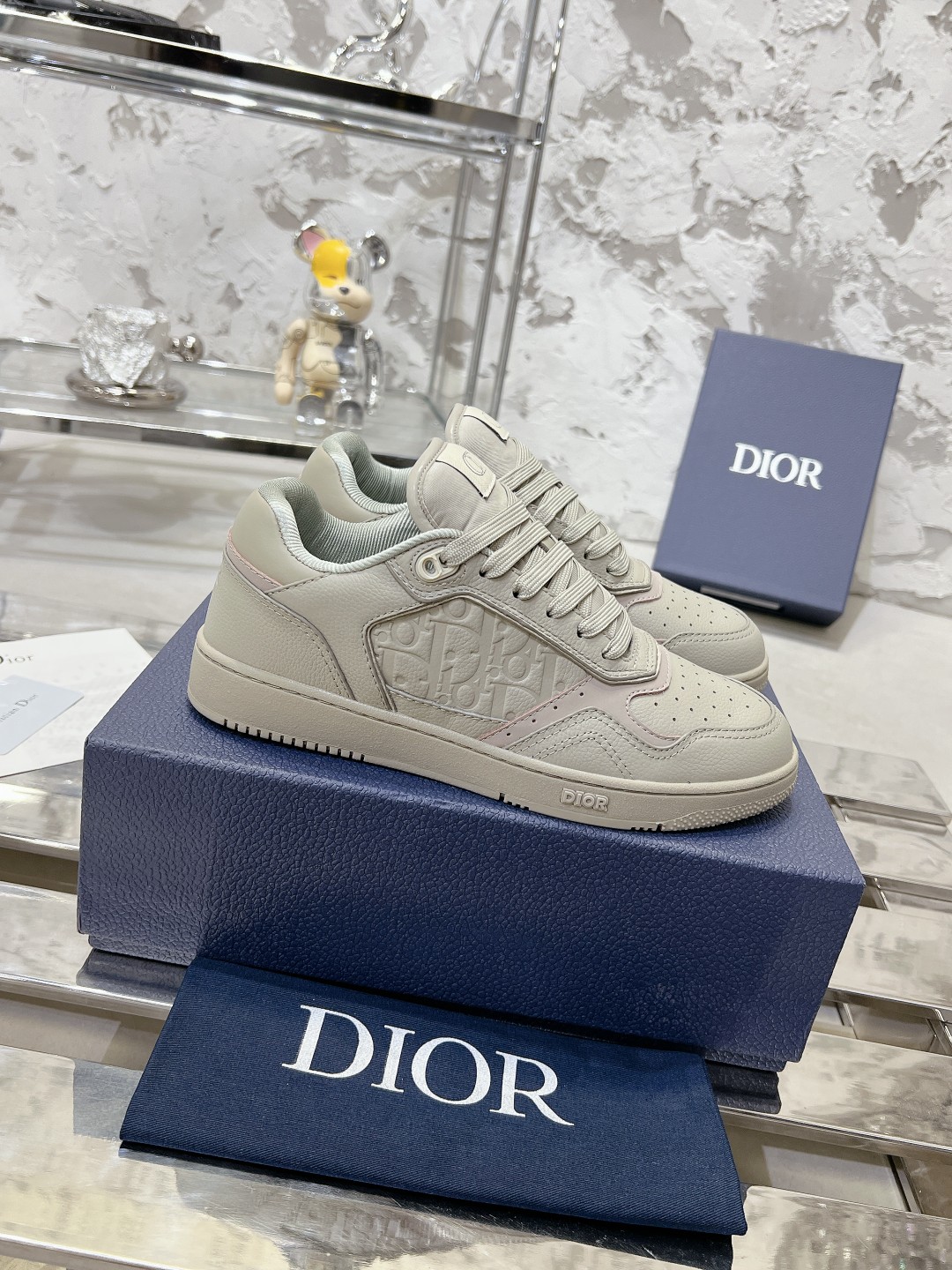 Dior Sneakers-131
