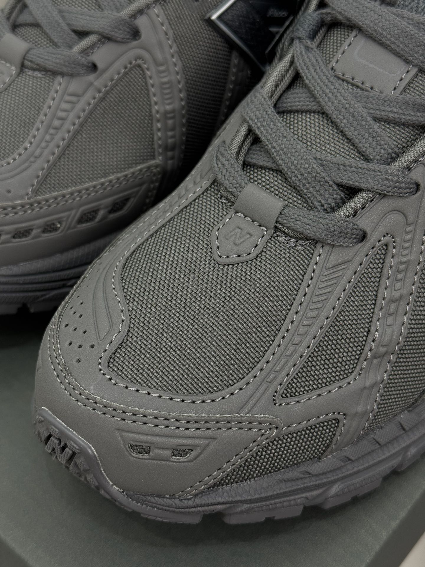 New Balance Sneakers-196