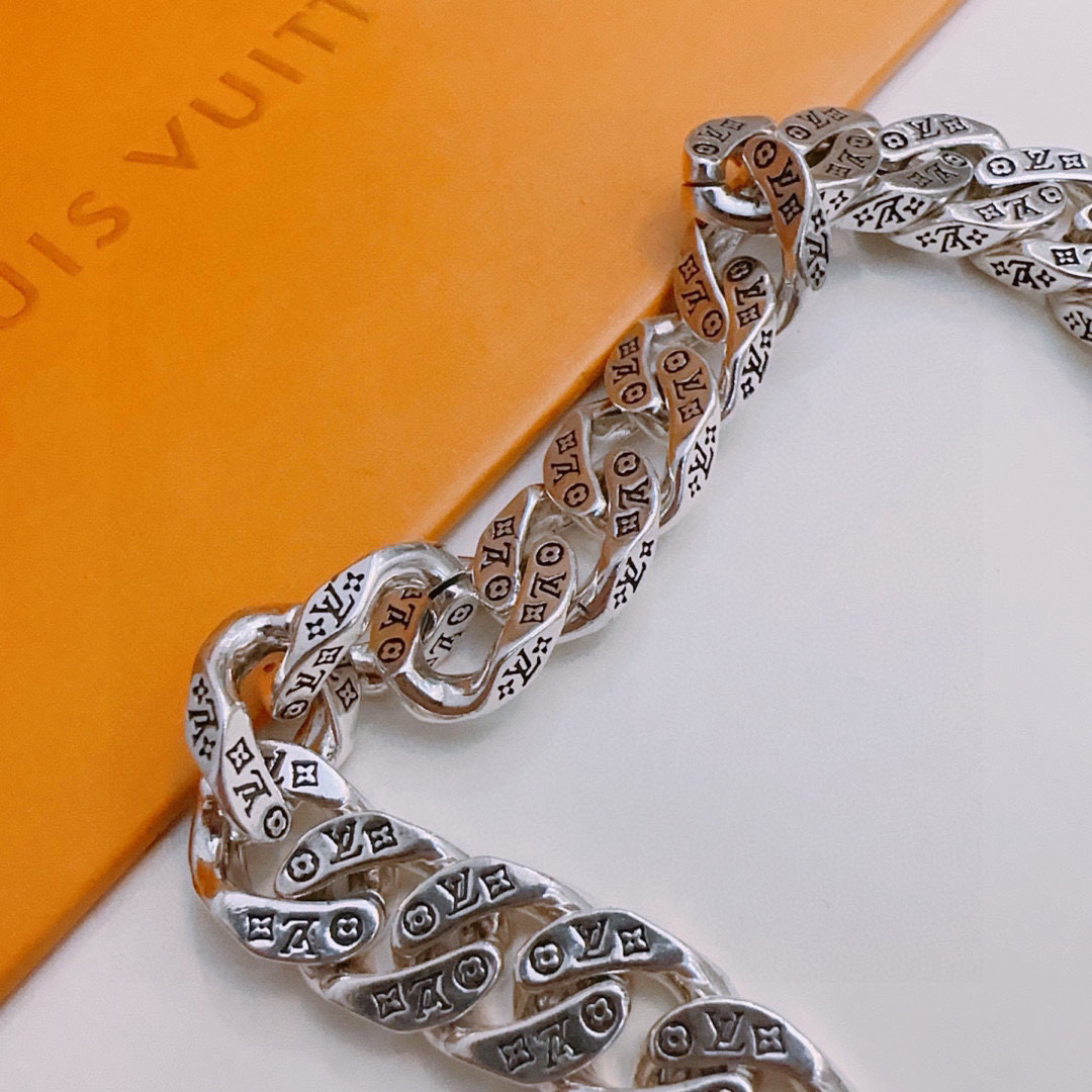 LV Bracelet-24