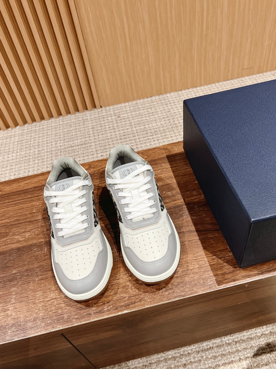 Dior Sneakers-120