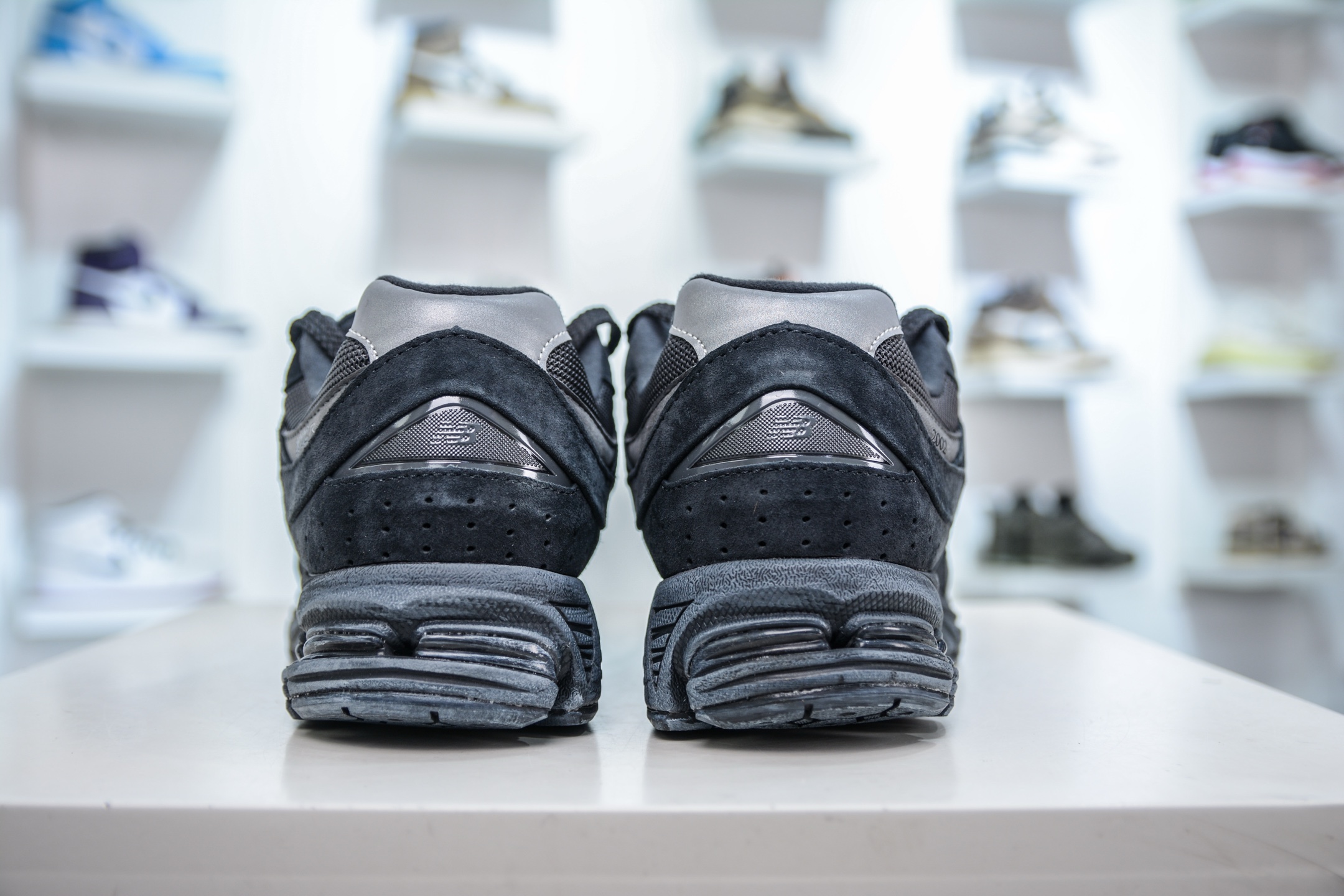 New Balance Sneakers-211