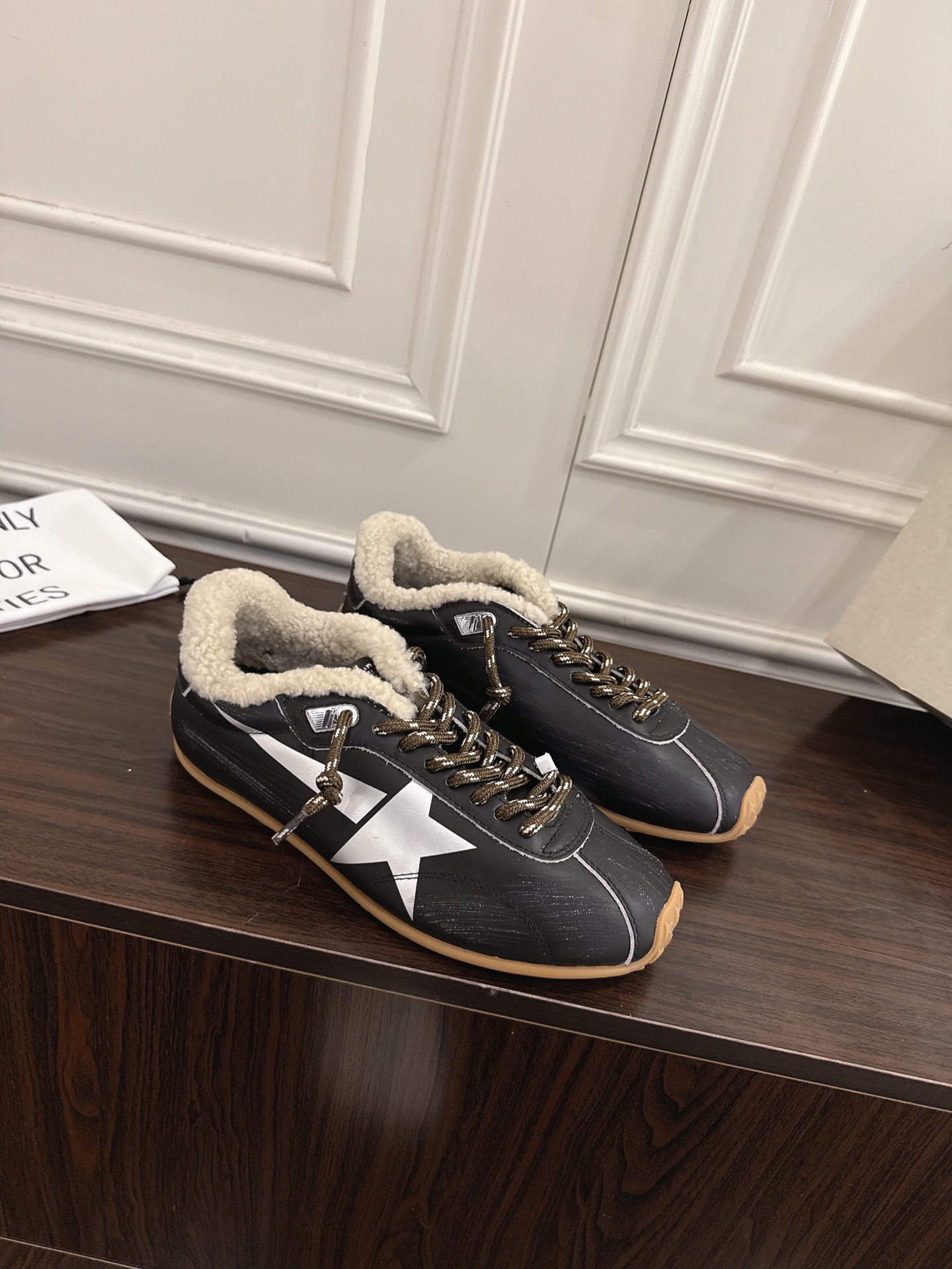 Golden Goose Sneakers-30