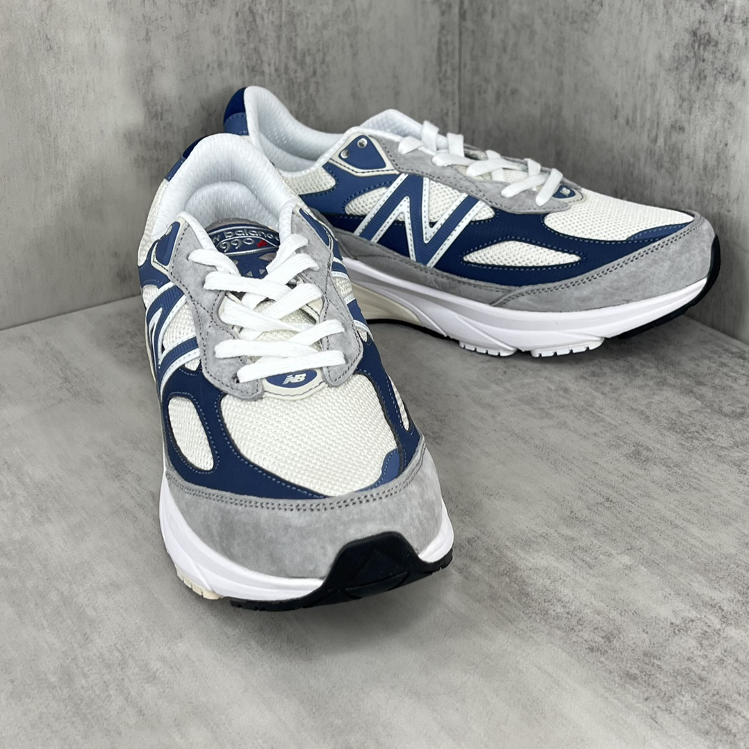 New Balance Sneakers-256