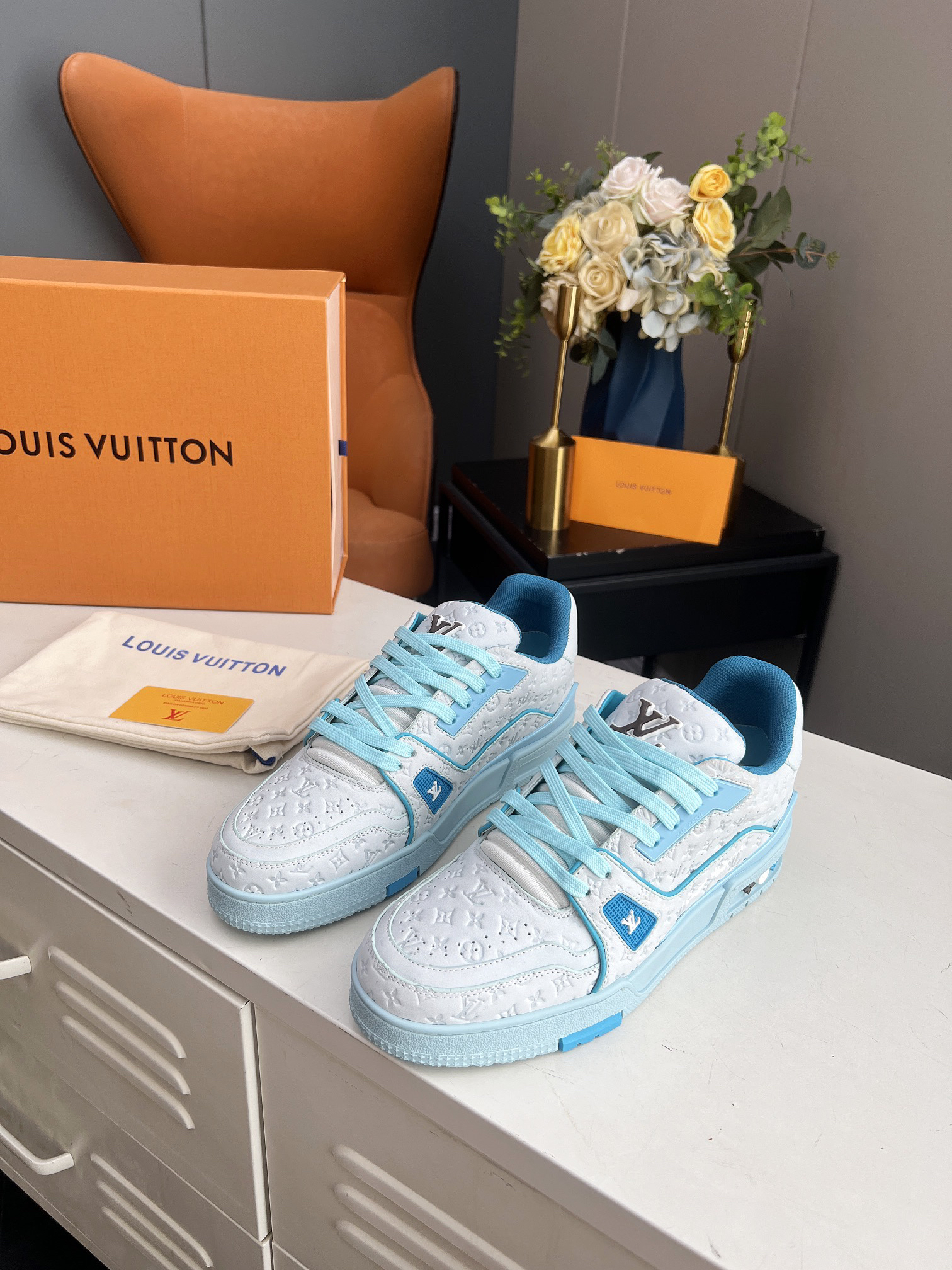 Lv Sneakers-56