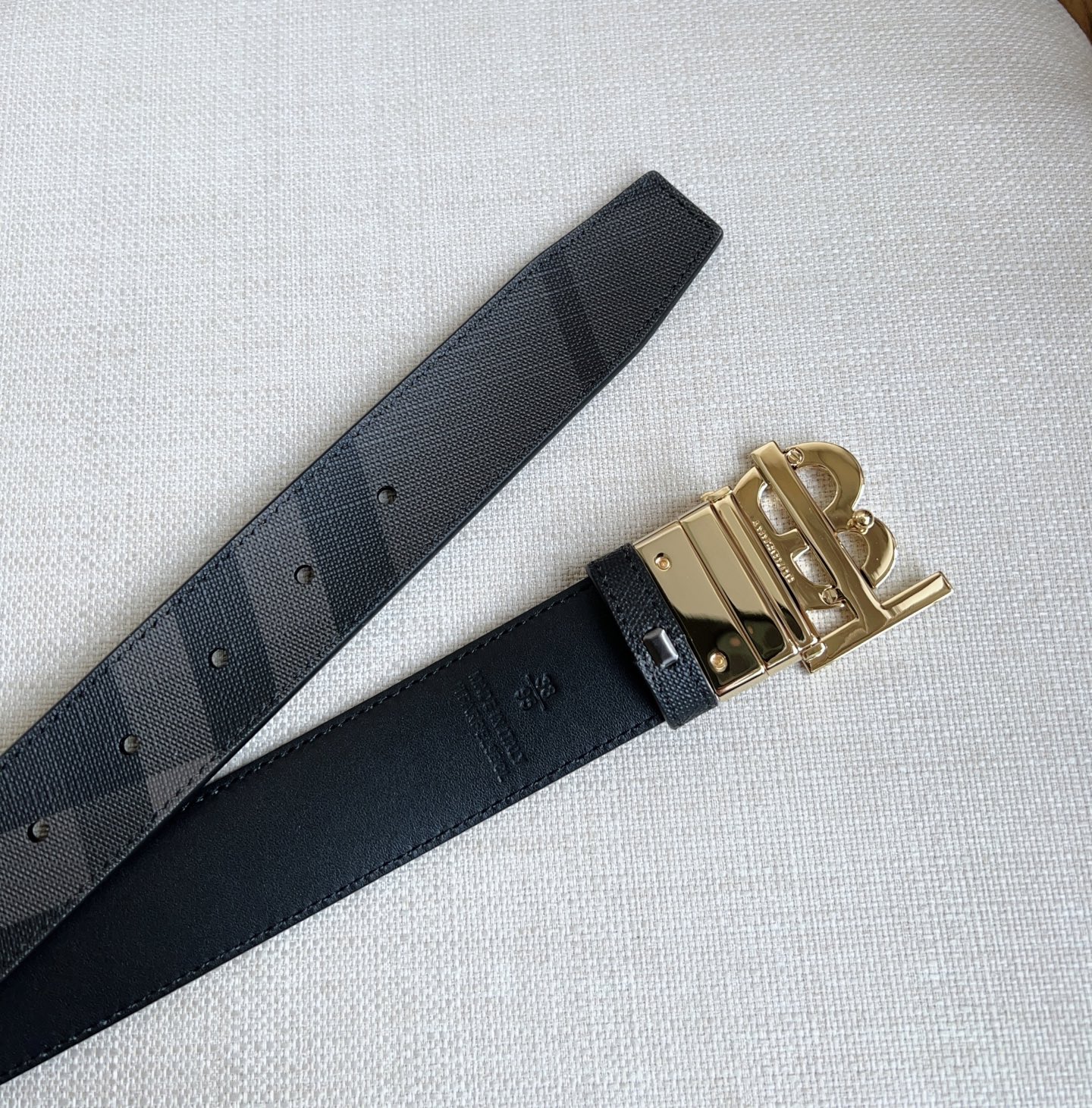 Burberry belt-59