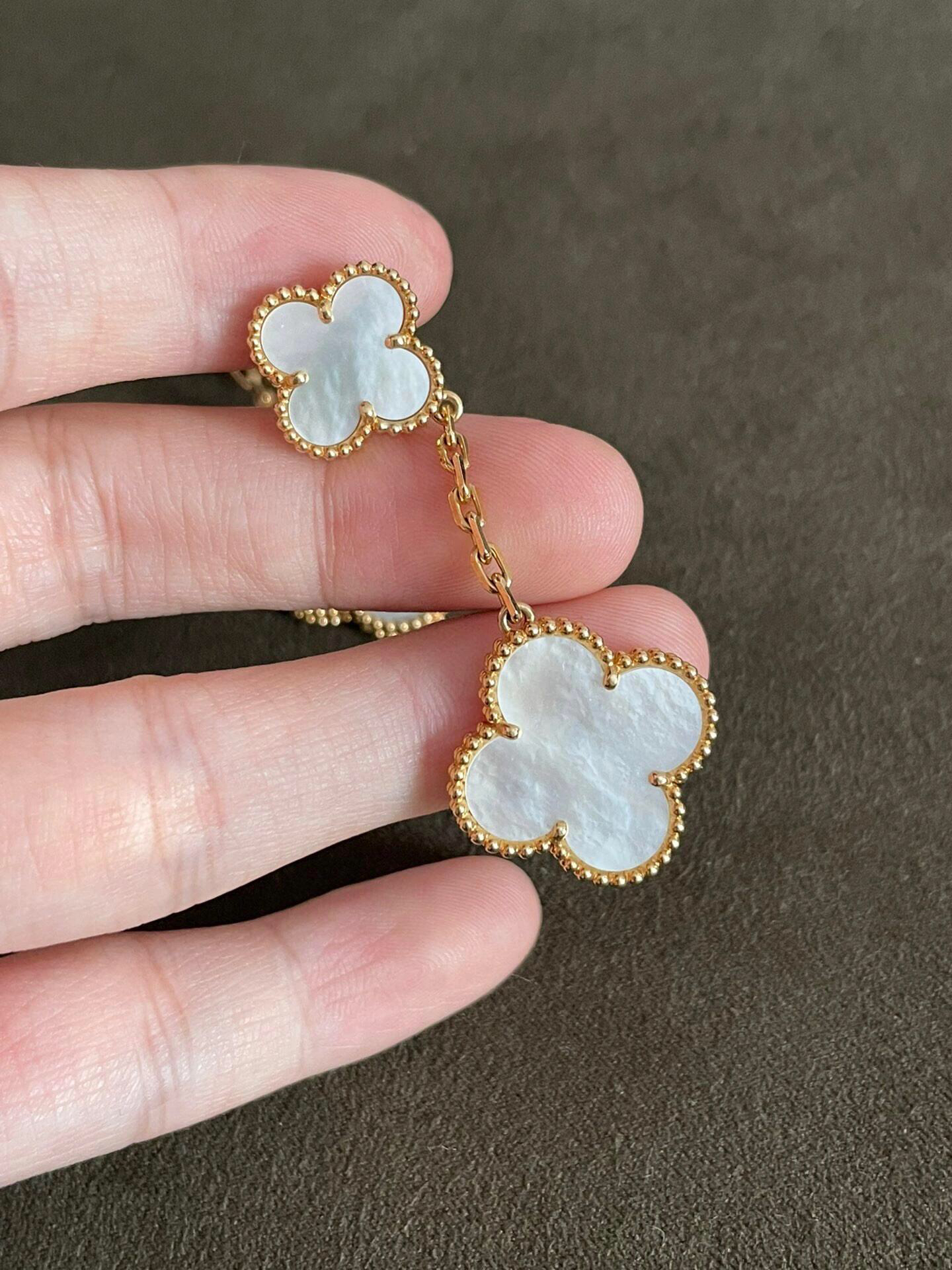 Van Cleef & Arpels earring-89