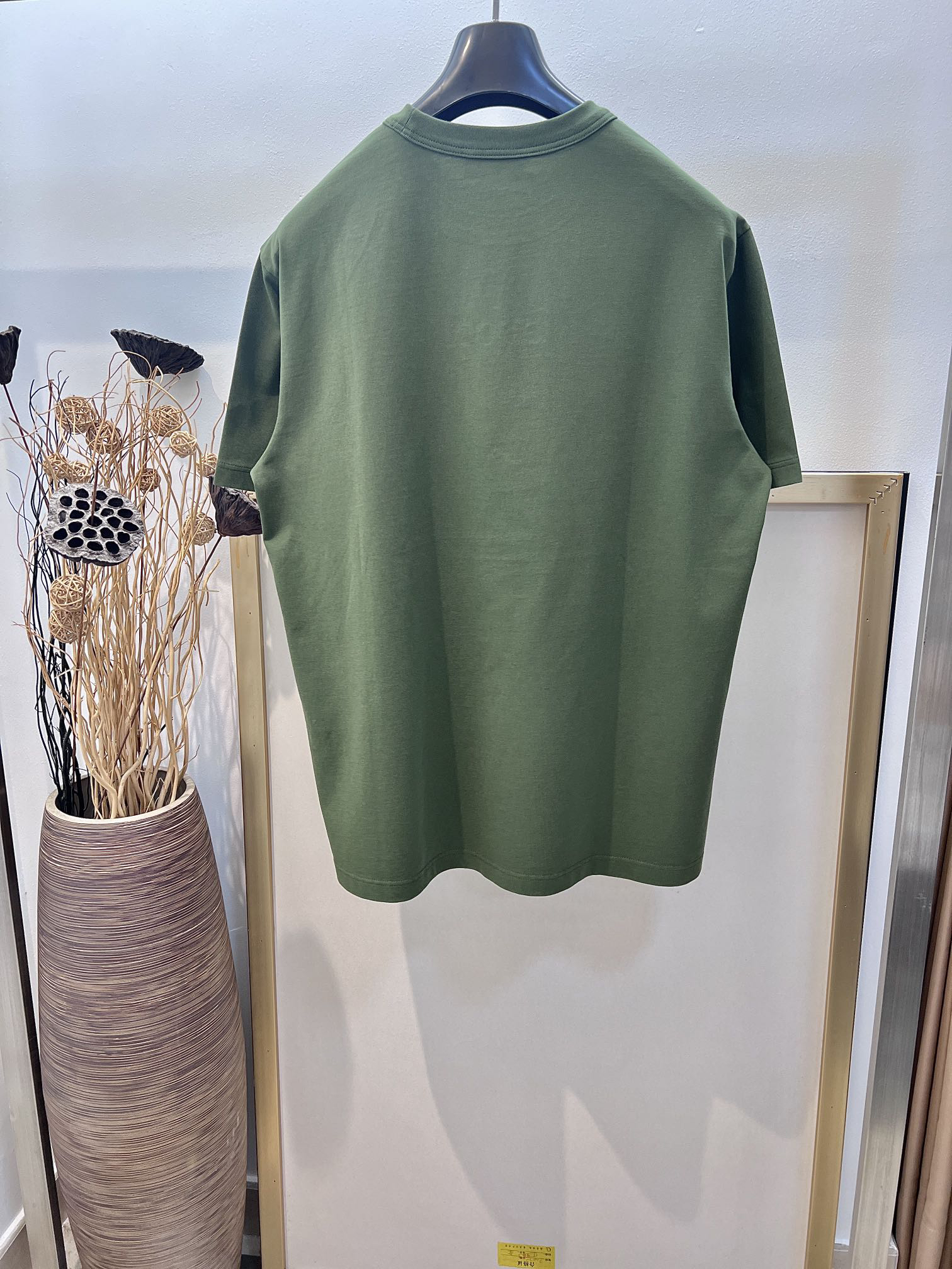 Gucci Clothing-11
