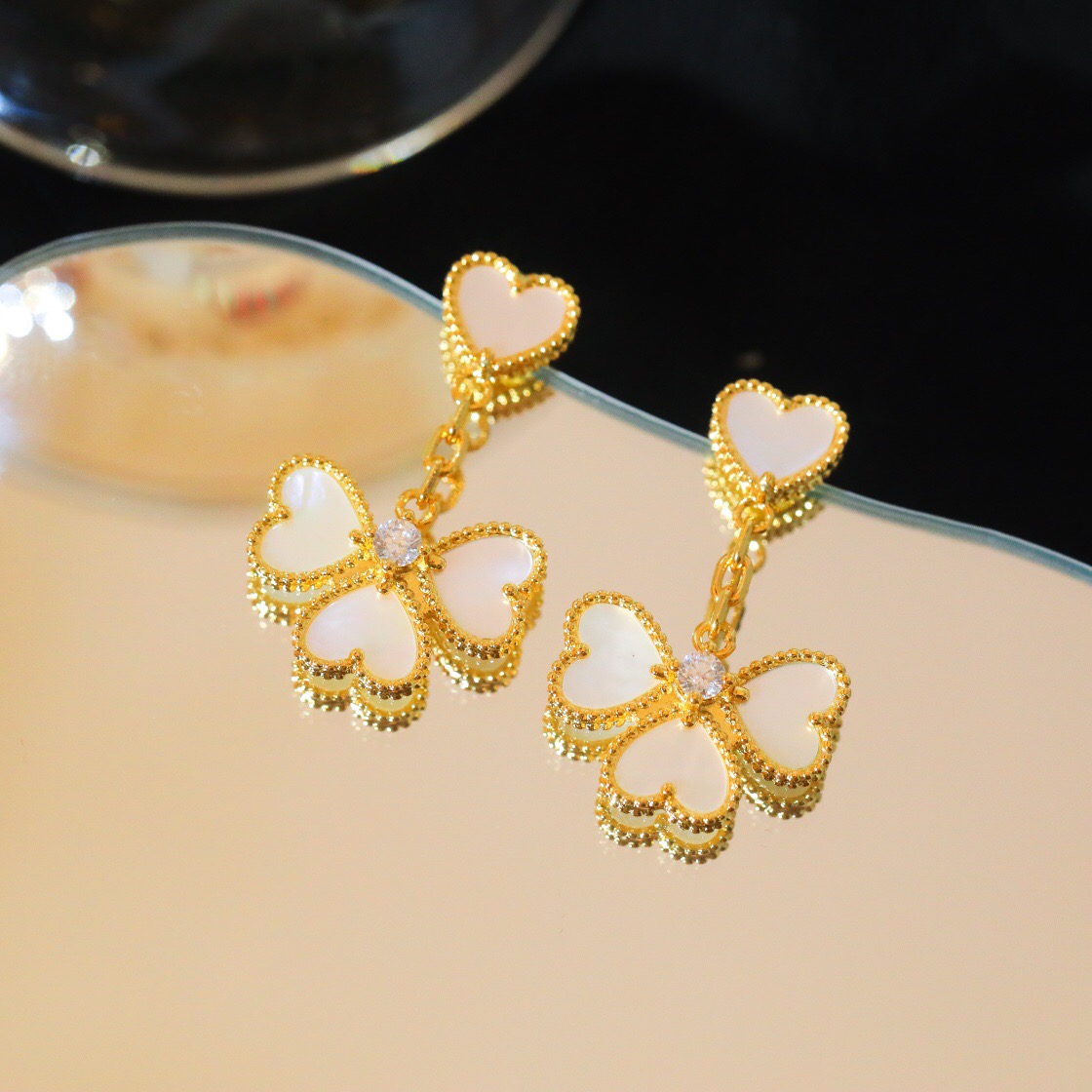Van Cleef & Arpels earring-85