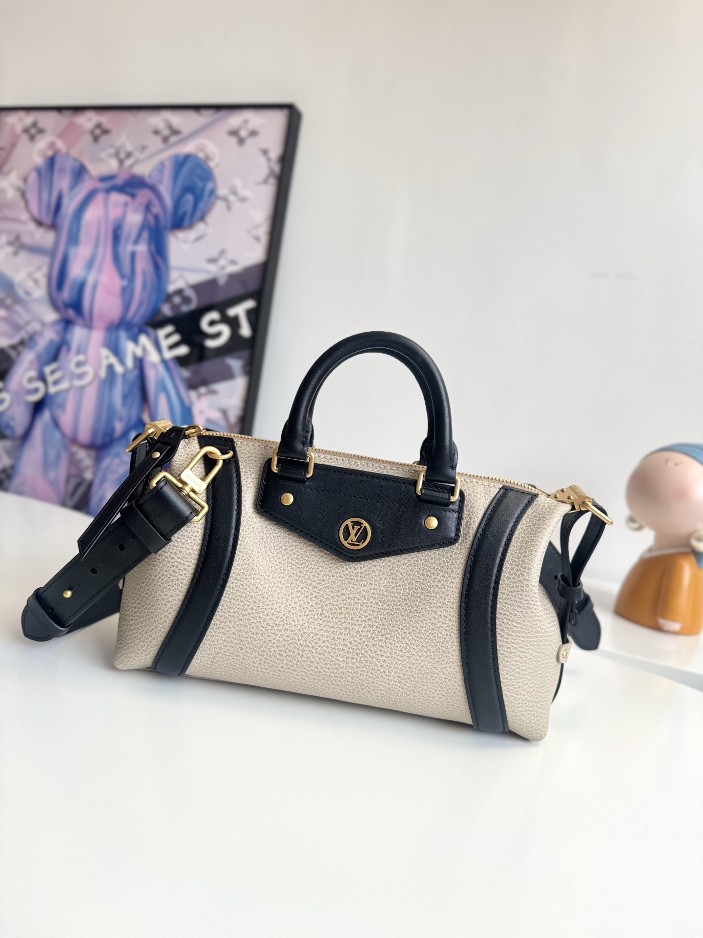 Louis Vuitton Hot New Product-201