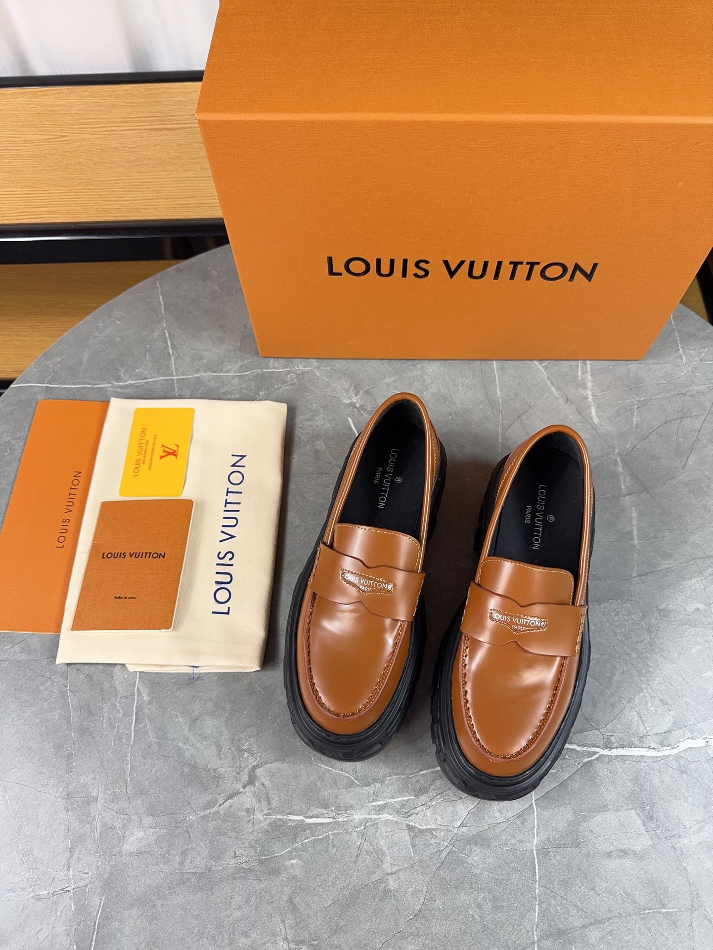 LV women's leather shoes-54