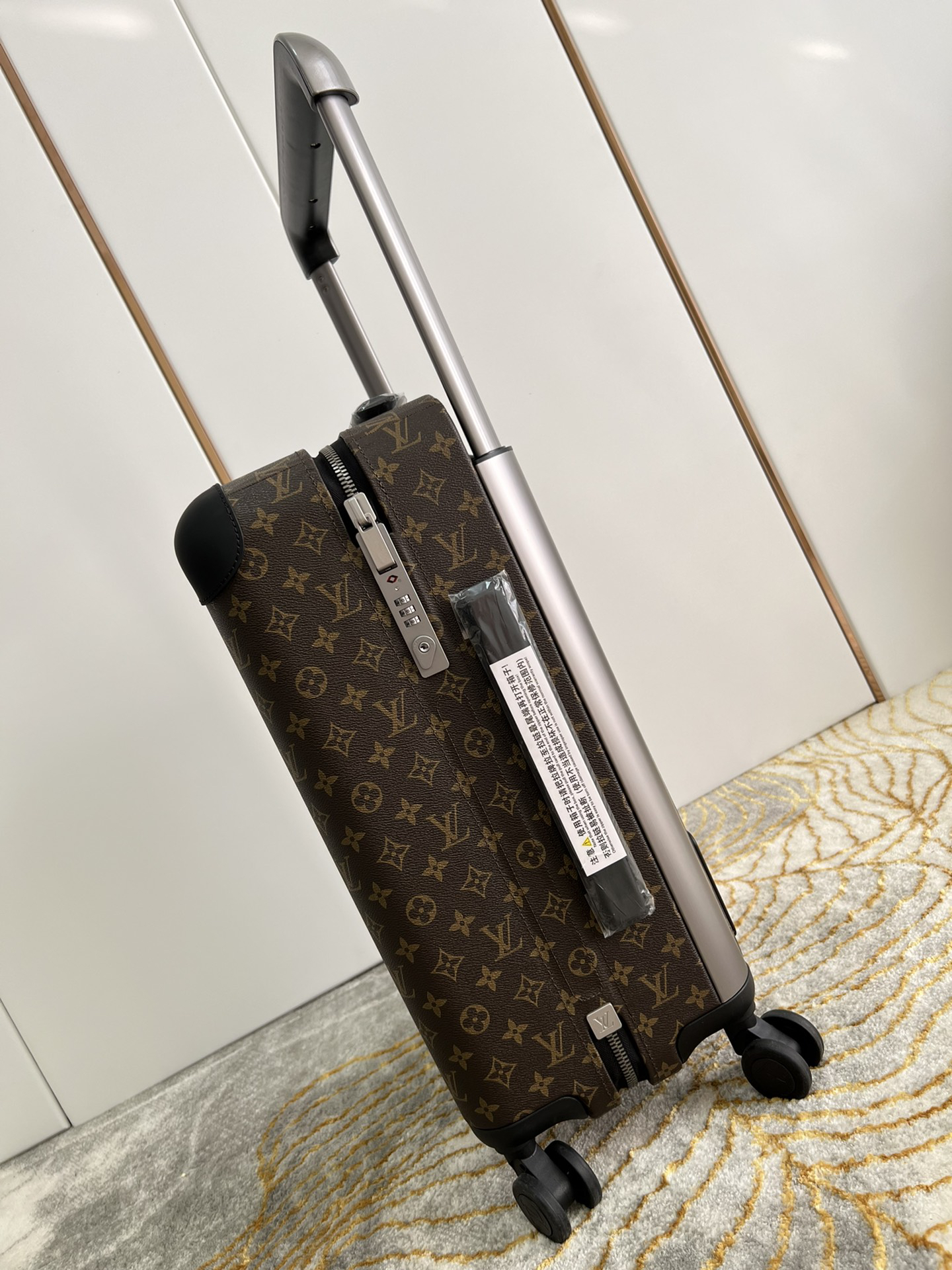 LV luggage-25