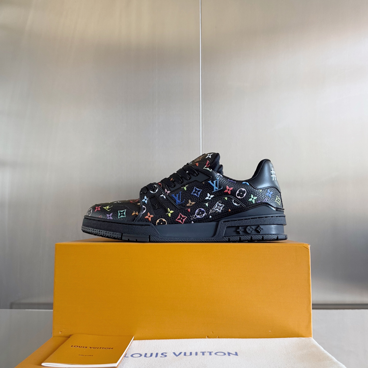 Lv Sneakers-122