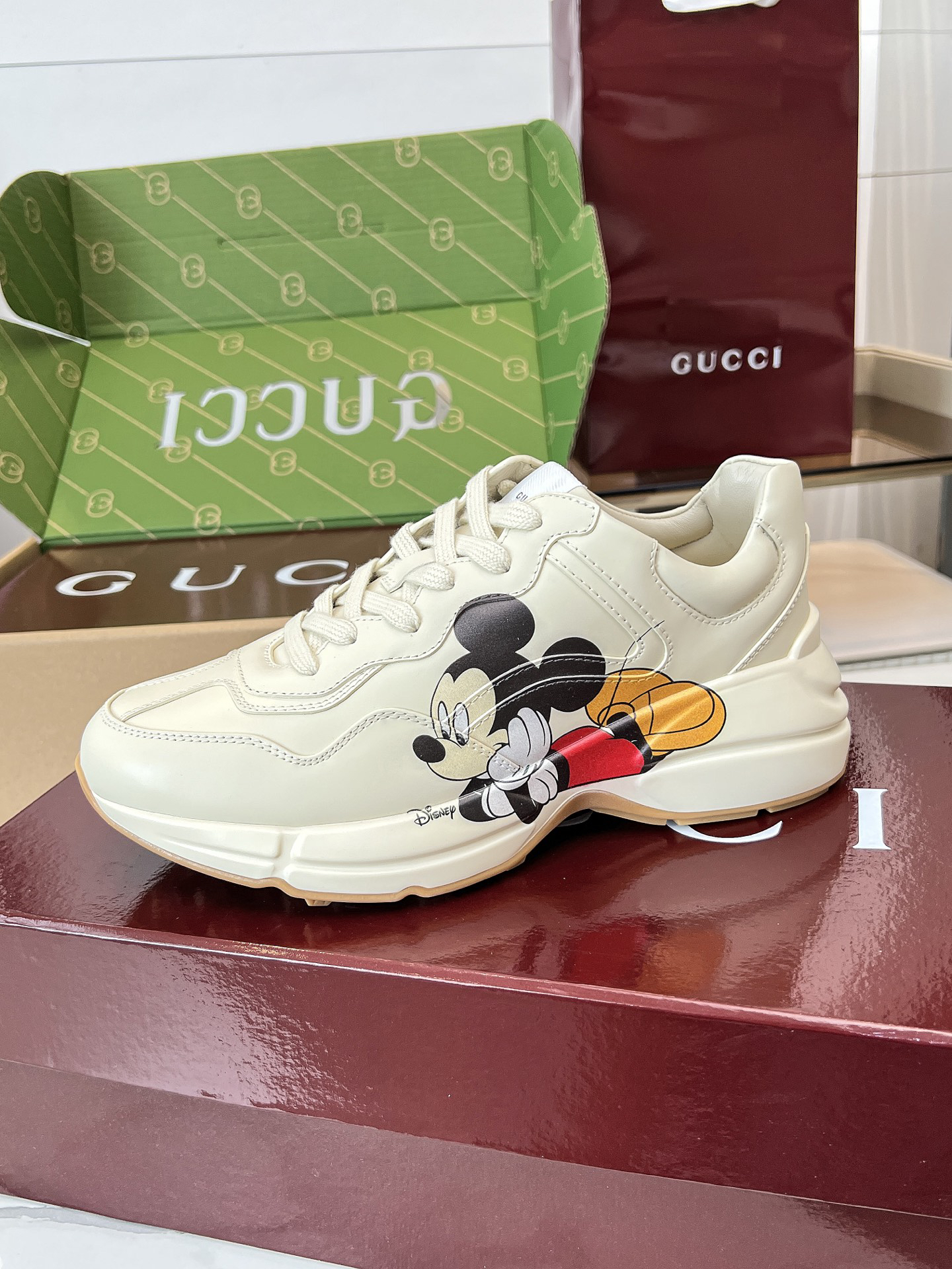 Gucci Sneakers-115