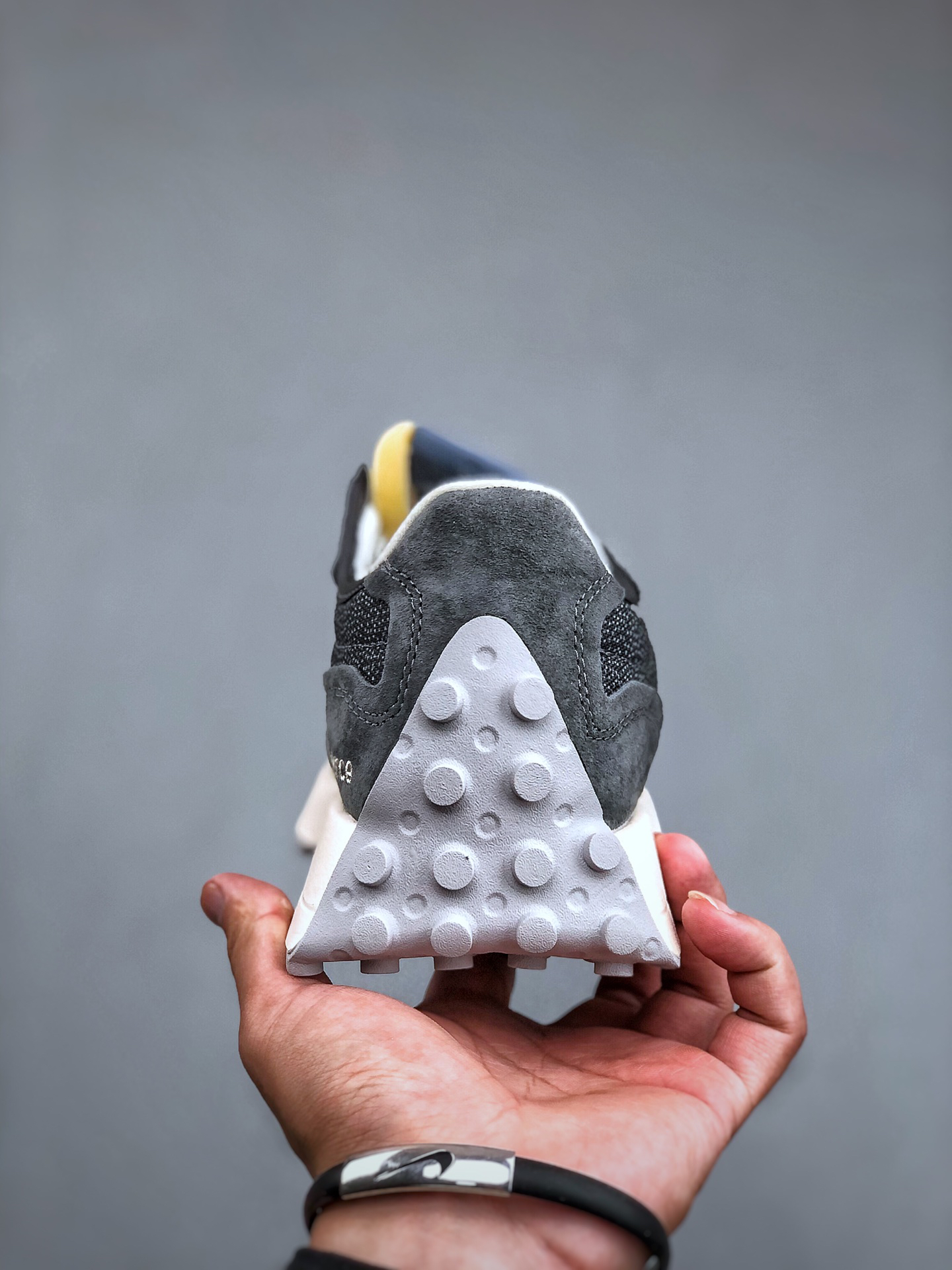 New Balance Sneakers-324