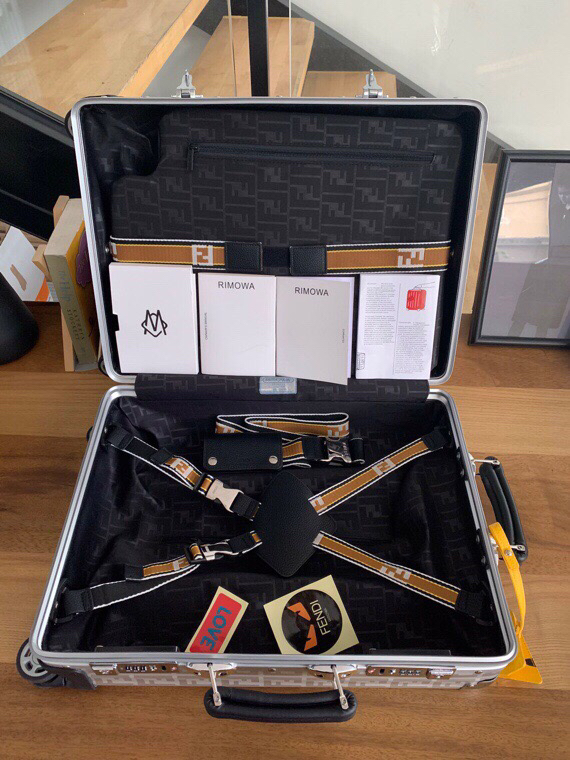 Fendi luggage-13