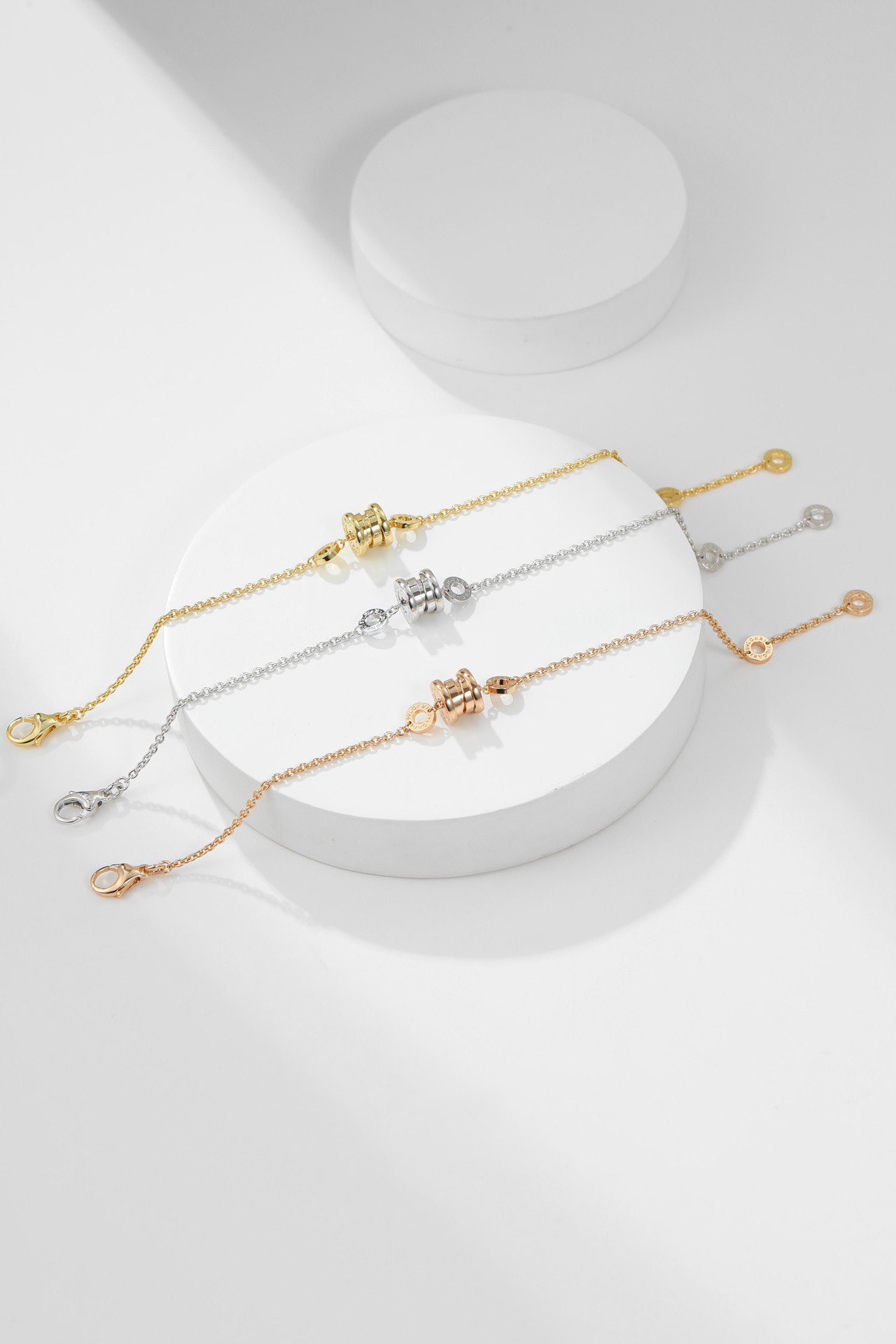 Van Cleef & Arpels Bracelet-57