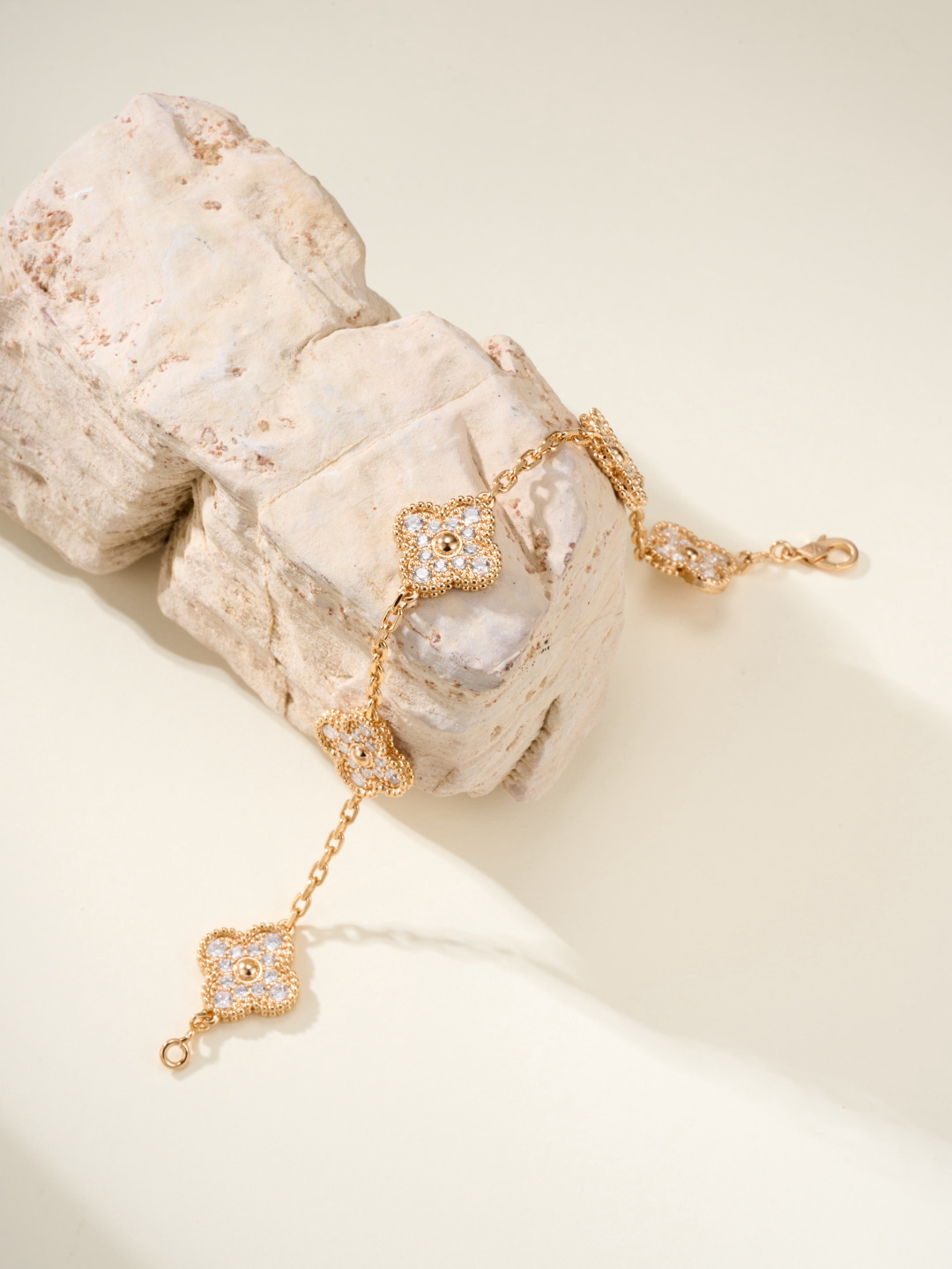 Van Cleef & Arpels Bracelet-63