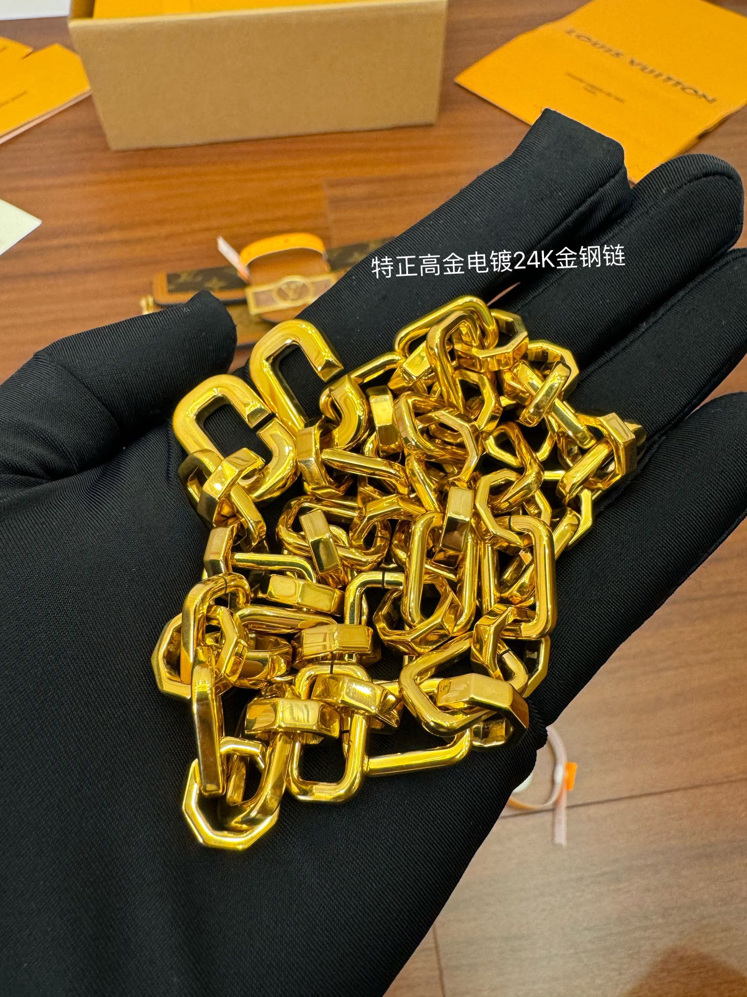 Louis Vuitton Hot New Product-73