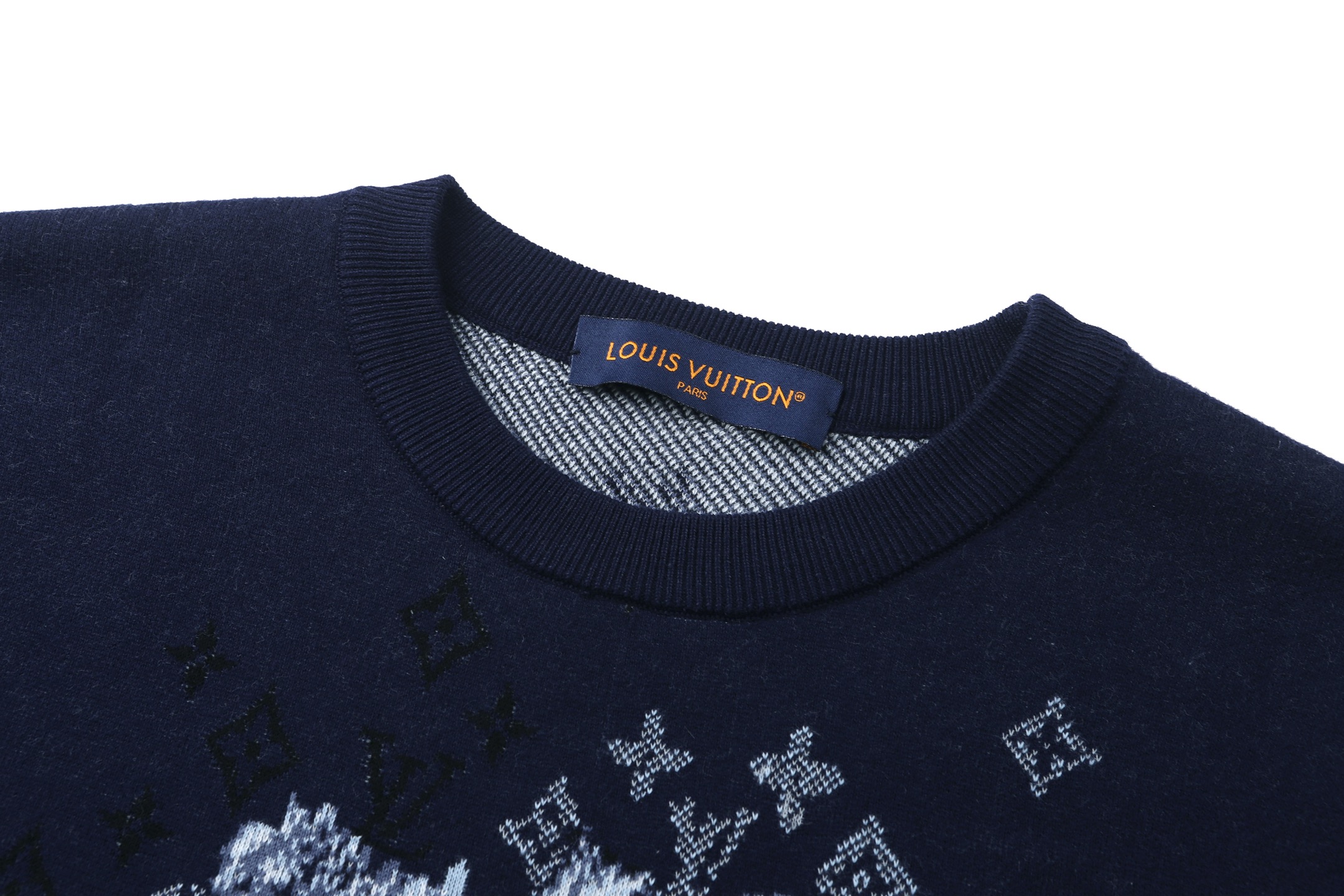 LV Clothing-221