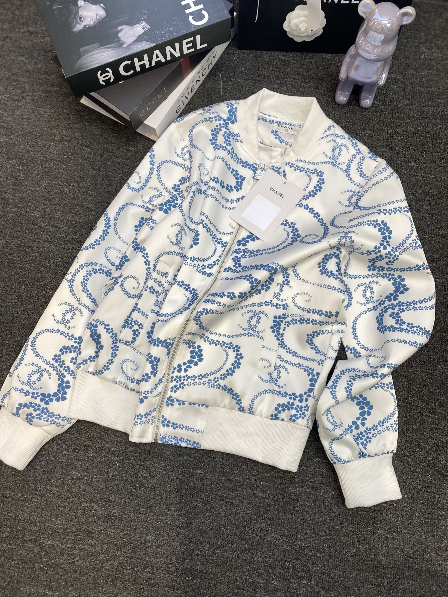 Chanel Clothing-189