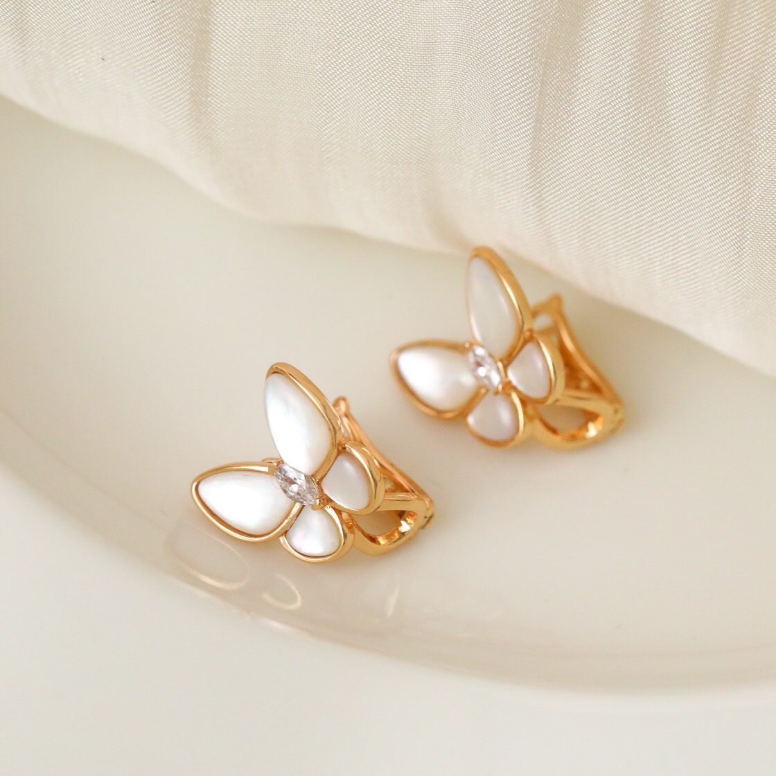 Van Cleef & Arpels earring-74