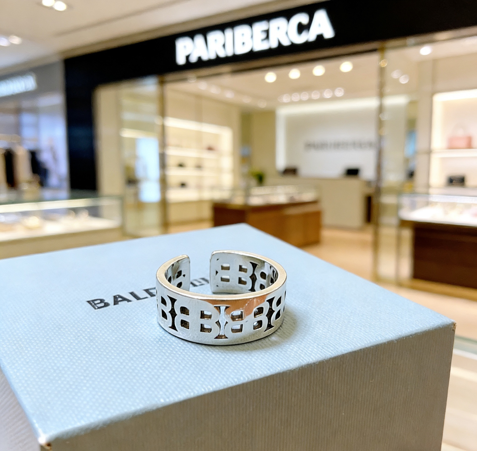 Balenciaga ring-38
