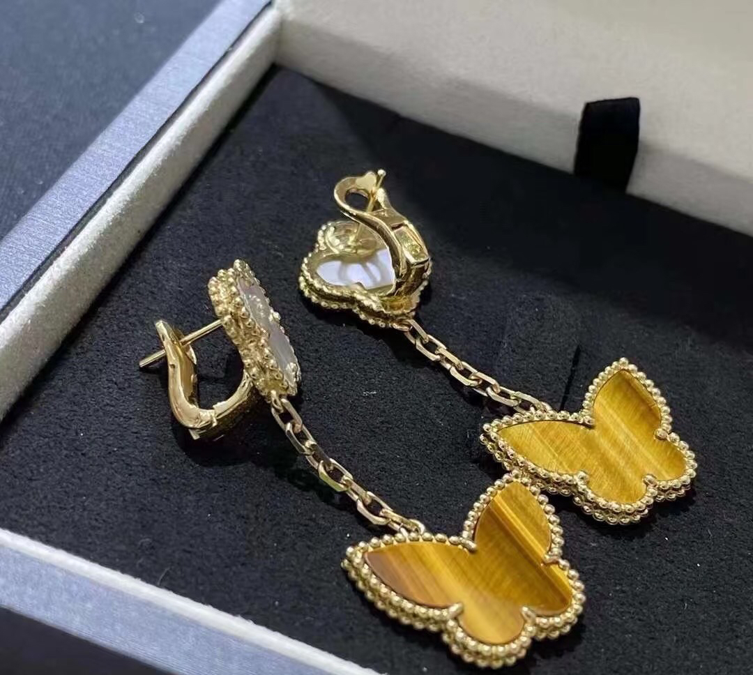Van Cleef & Arpels earring-90