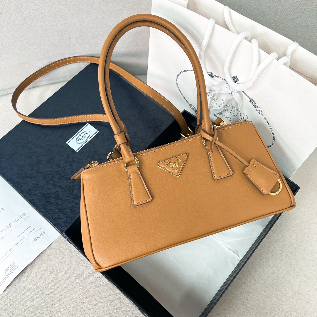 Prada Hot New Product-4