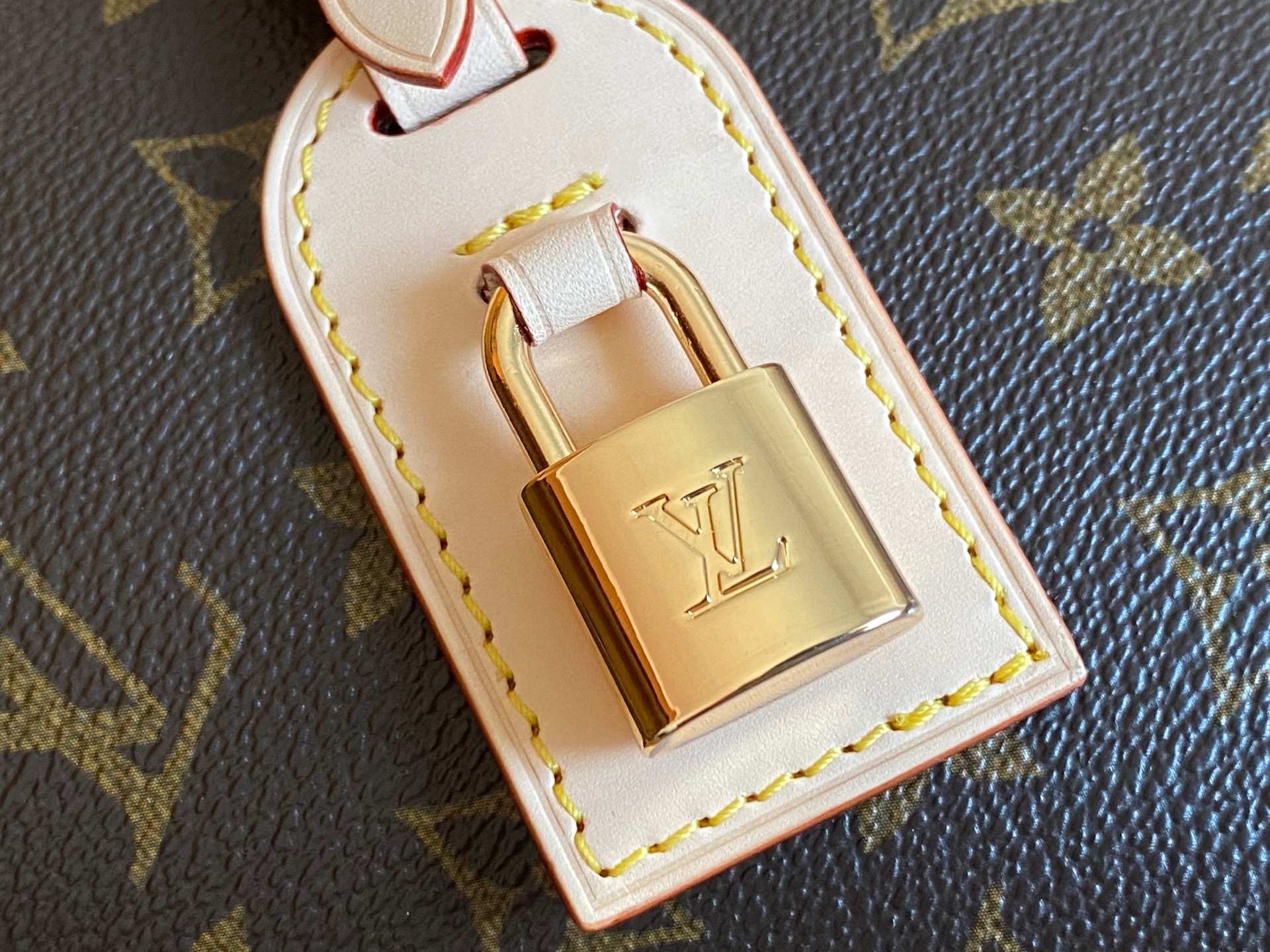 Louis Vuitton Hot New Product-50