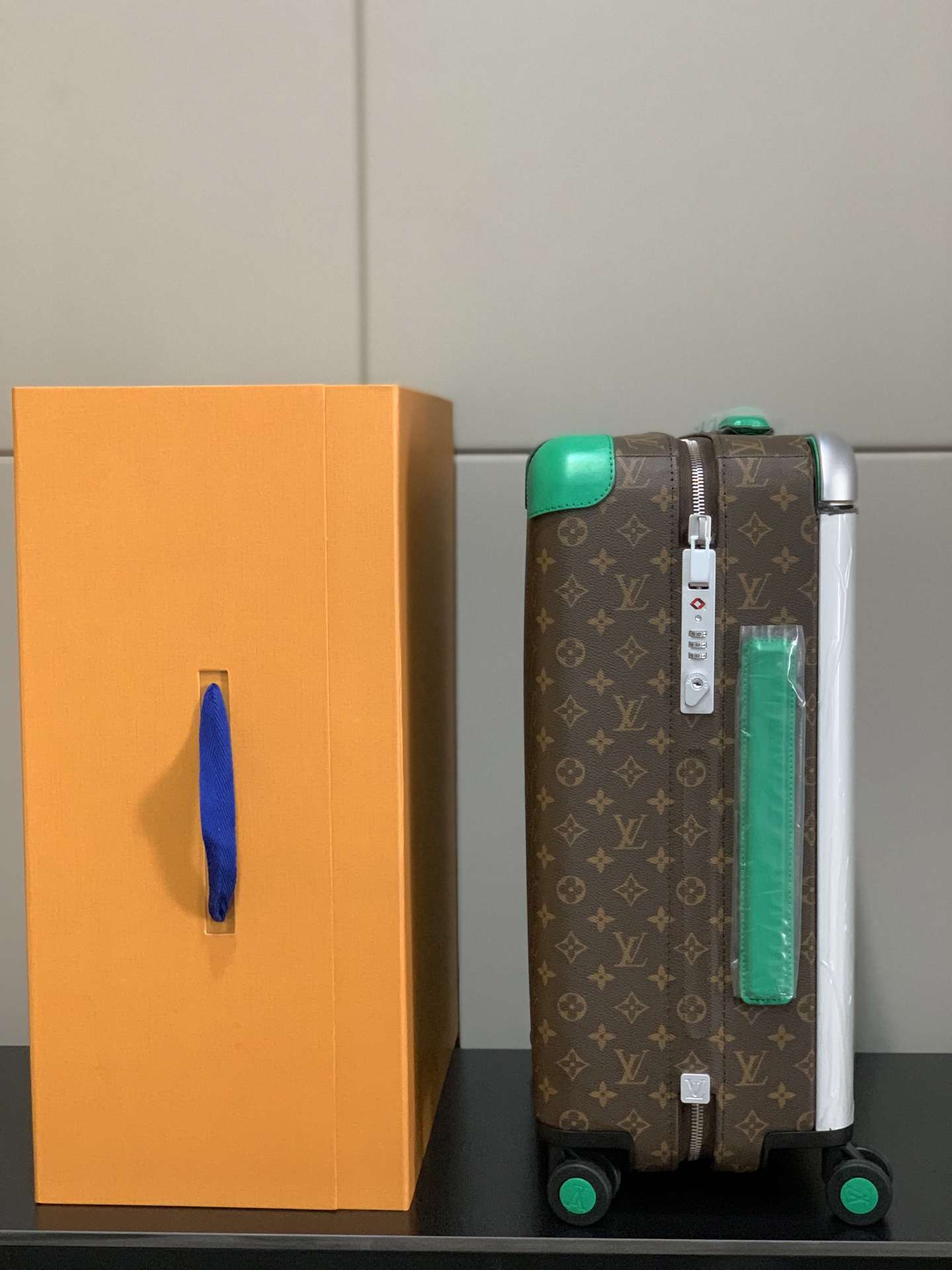 LV luggage-41