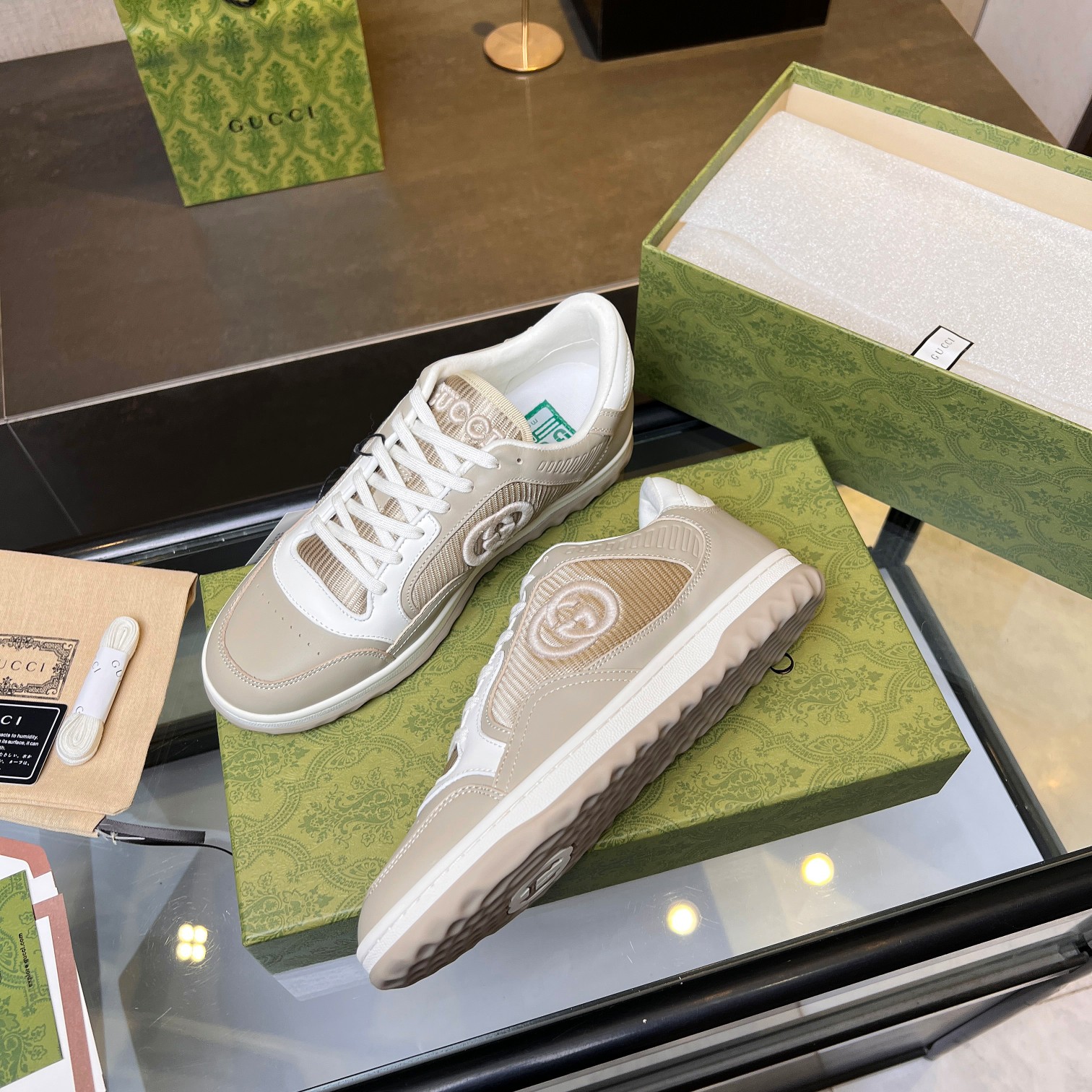 Gucci Sneakers-127