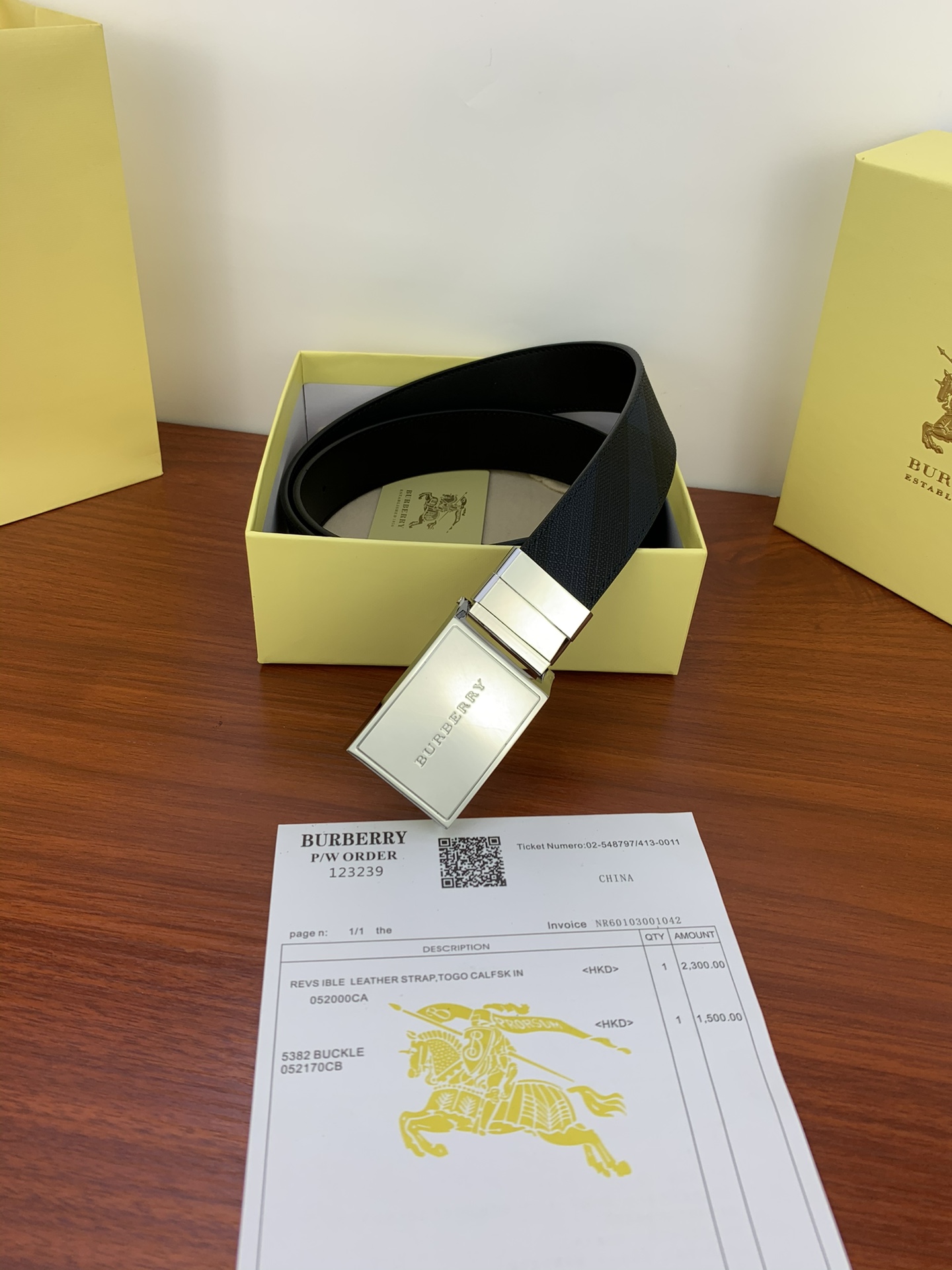 Burberry belt-109