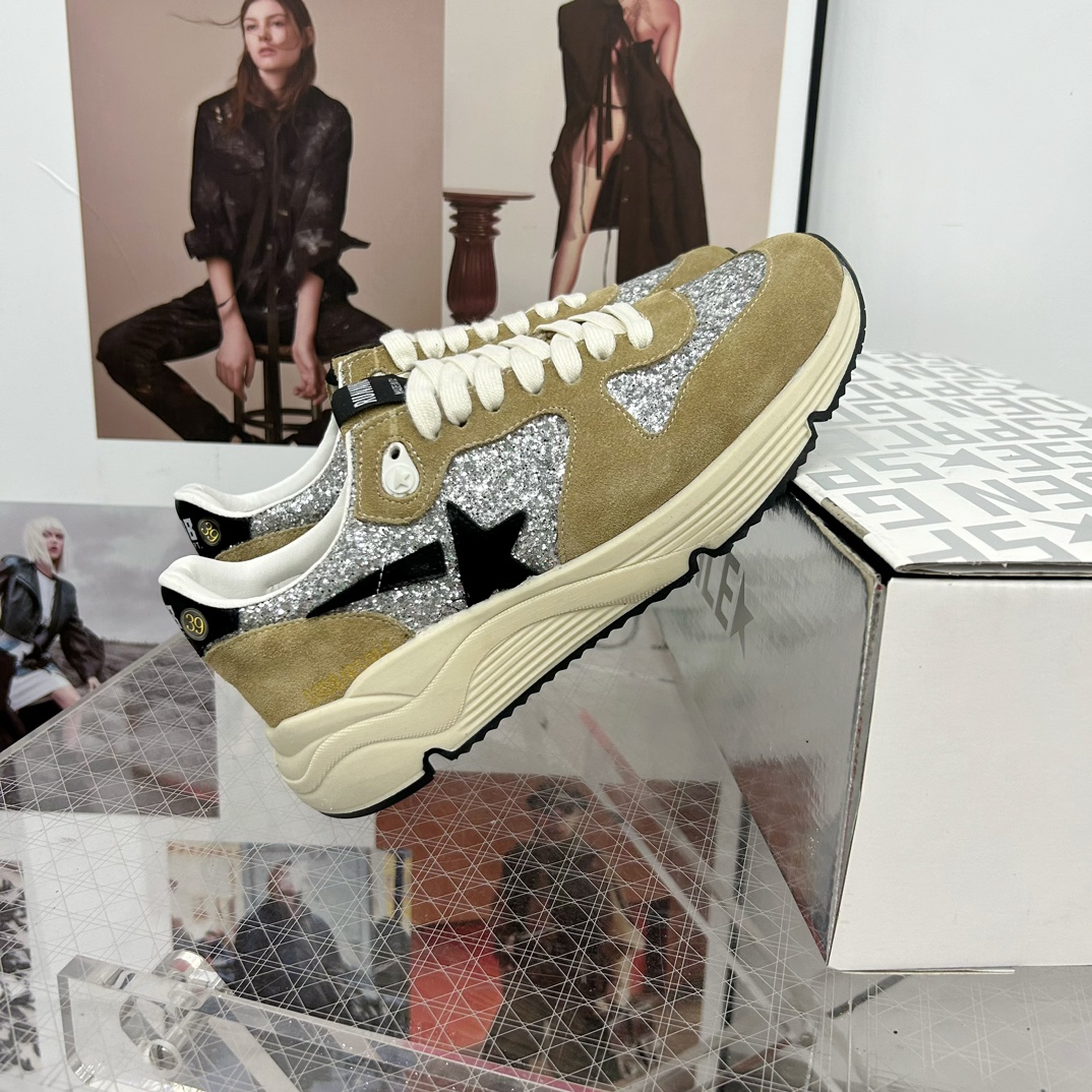 Golden Goose Sneakers-85