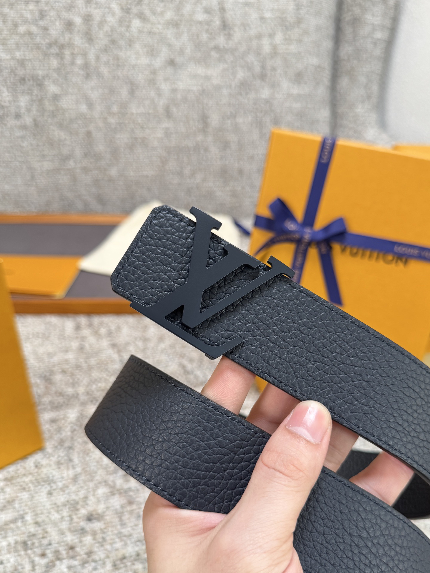 Lv belt-102