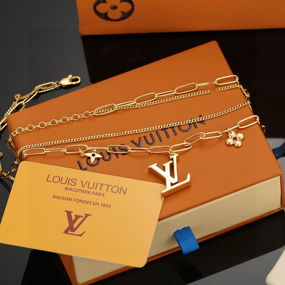 LV necklace-11