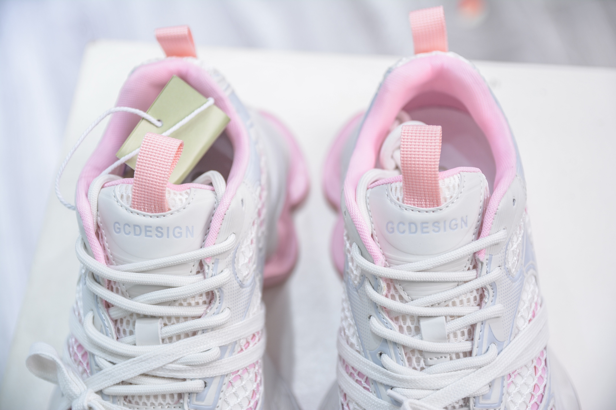 Golden Goose Sneakers-90