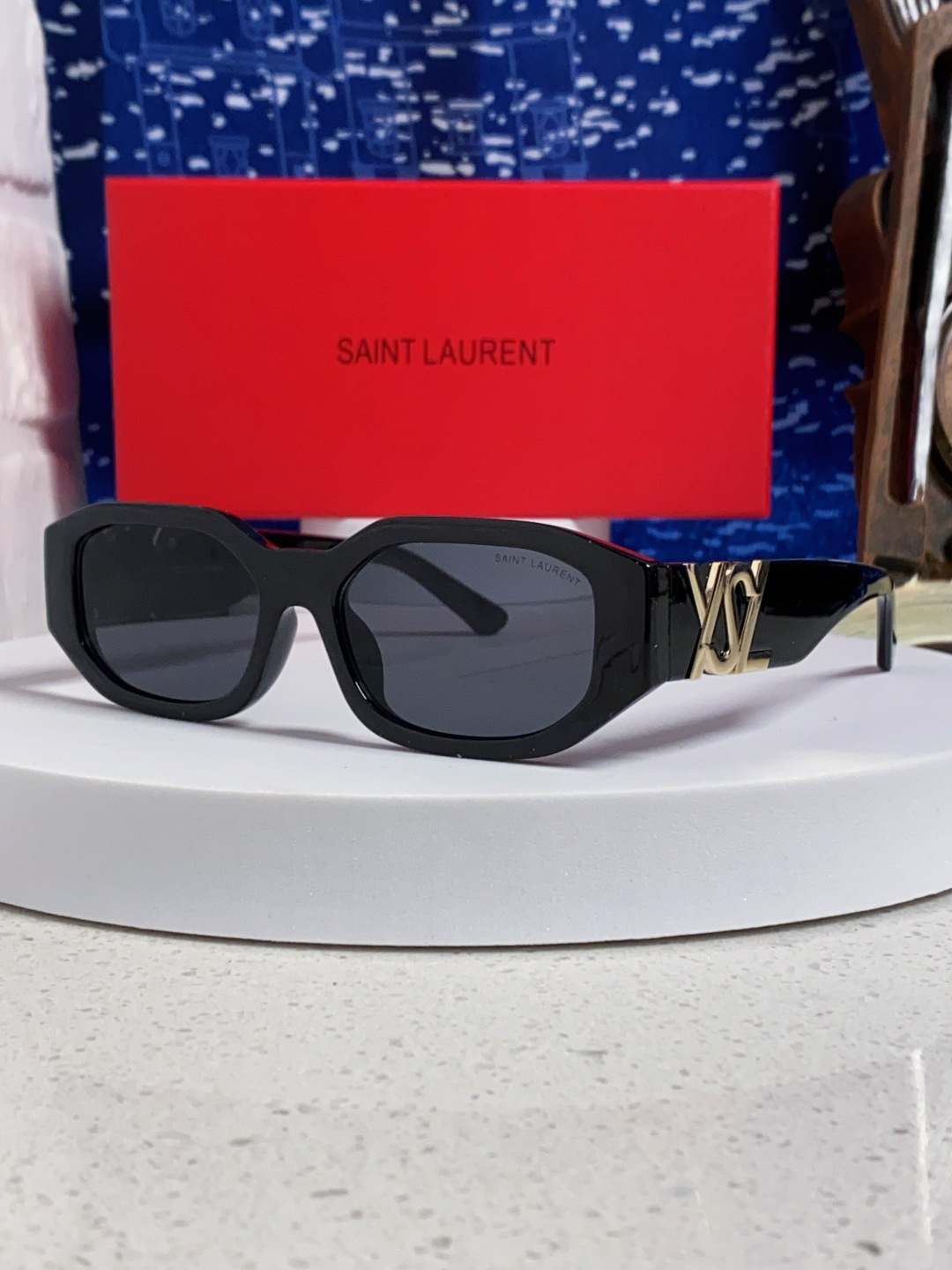 YSL glasses-28