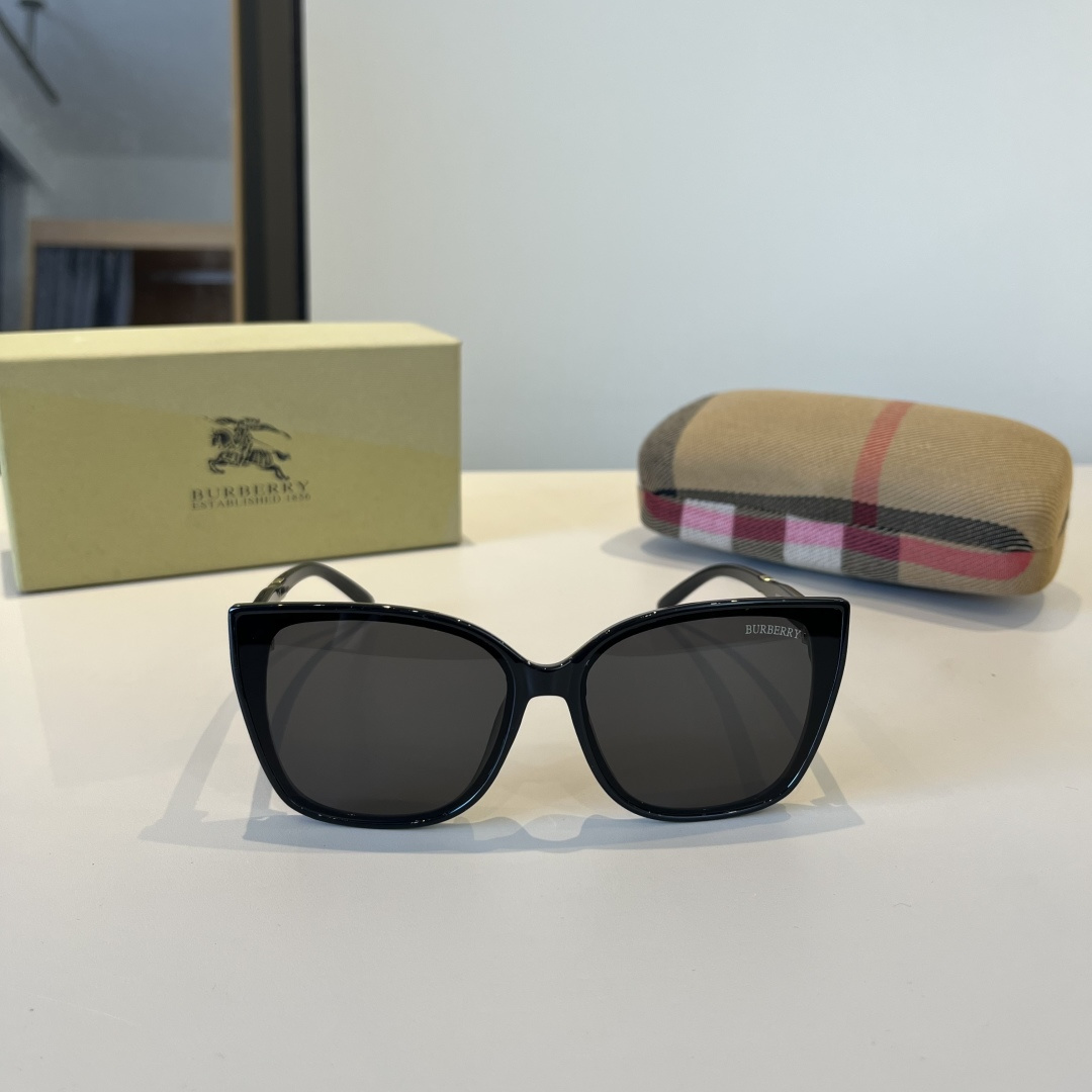Burberry glasses-76